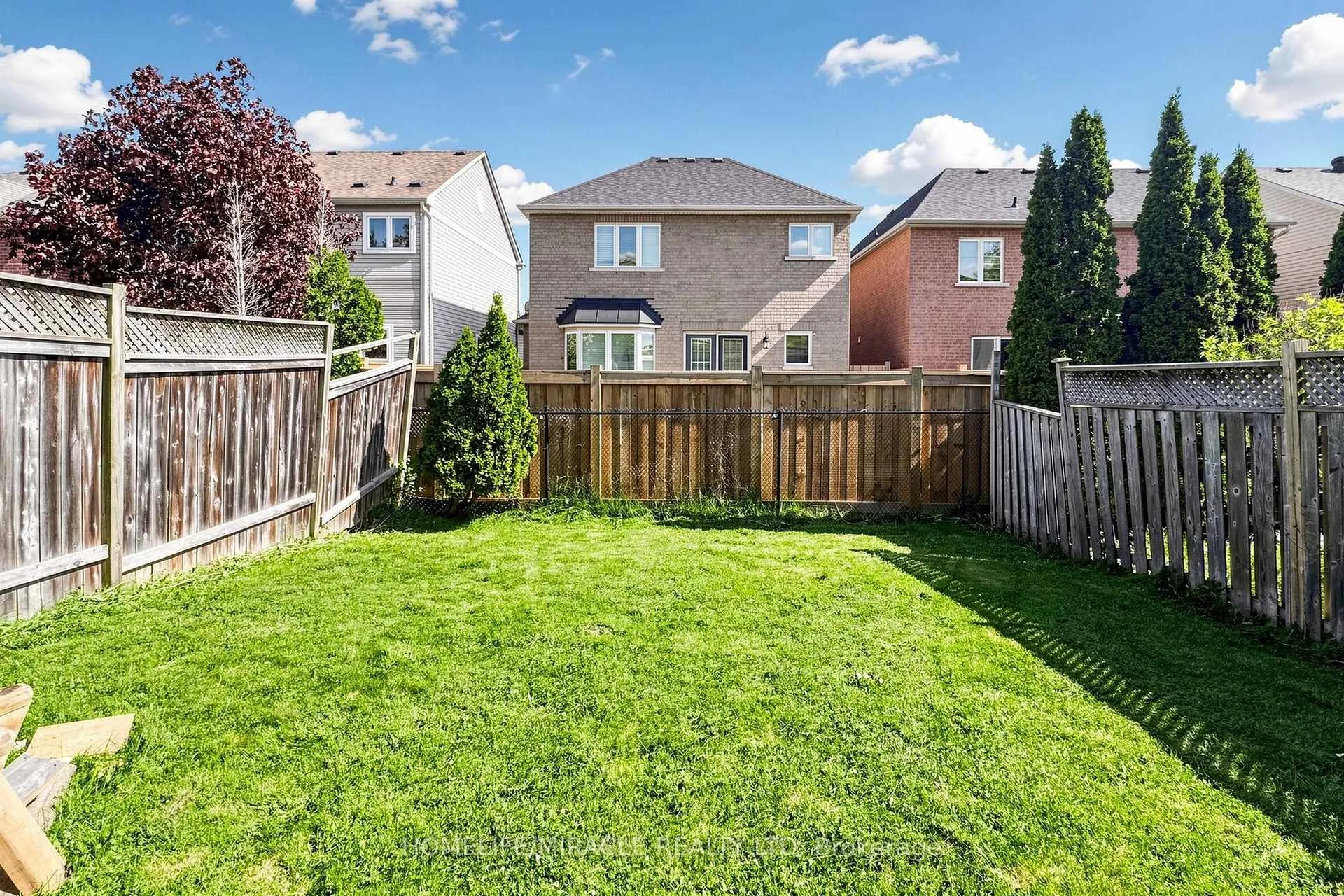 Photo 43 of 72 Boyd Crescent, Ajax, Northeast Ajax — HOMEH