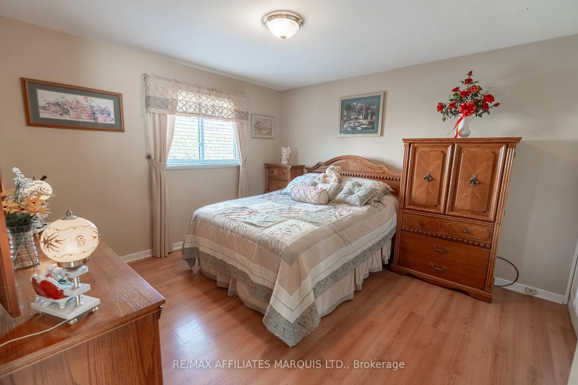 Photo 10 of 429 Beach Avenue, Cornwall — HOMEH