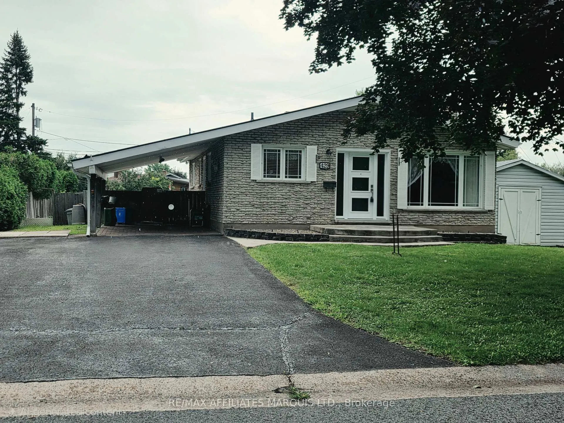 Photo 1 of 429 Beach Avenue, Cornwall — HOMEH
