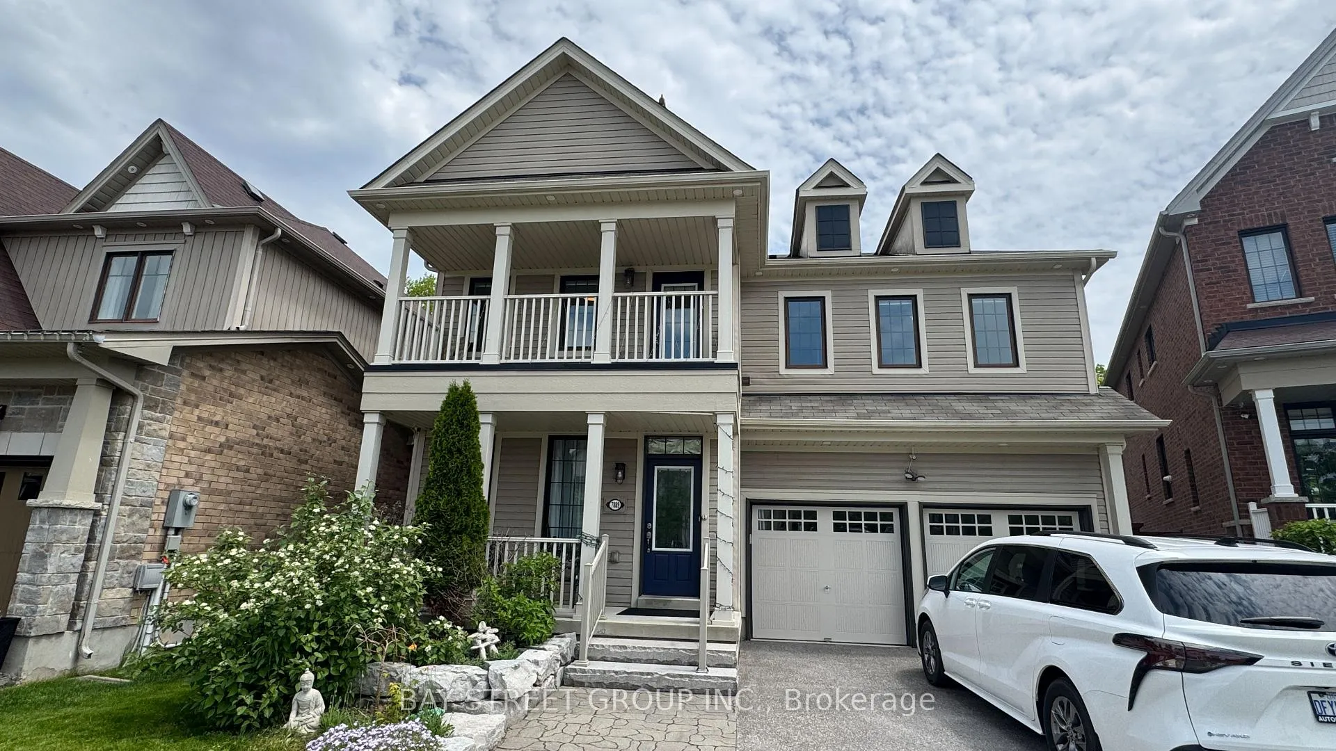 Photo 1 of 7889 Buckeye Crescent, Niagara Falls, Brown — HOMEH