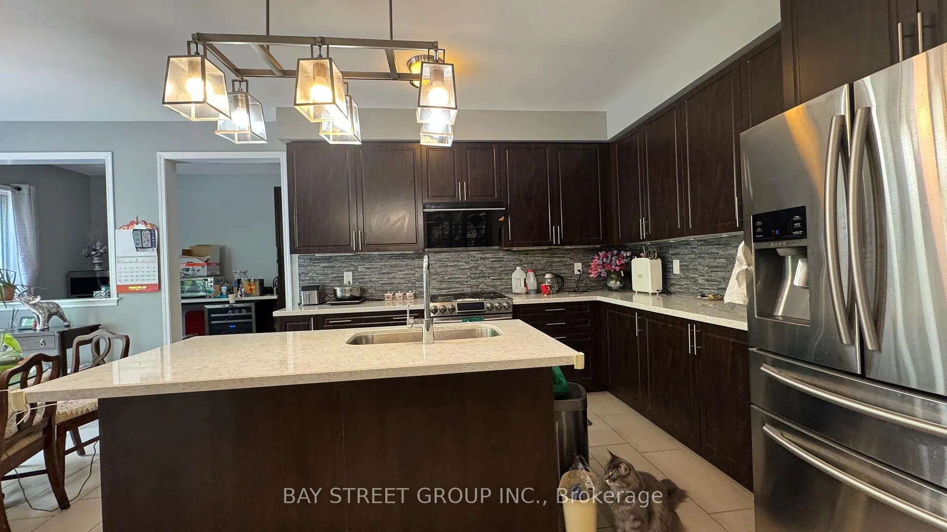 Photo 11 of 7889 Buckeye Crescent, Niagara Falls, Brown — HOMEH