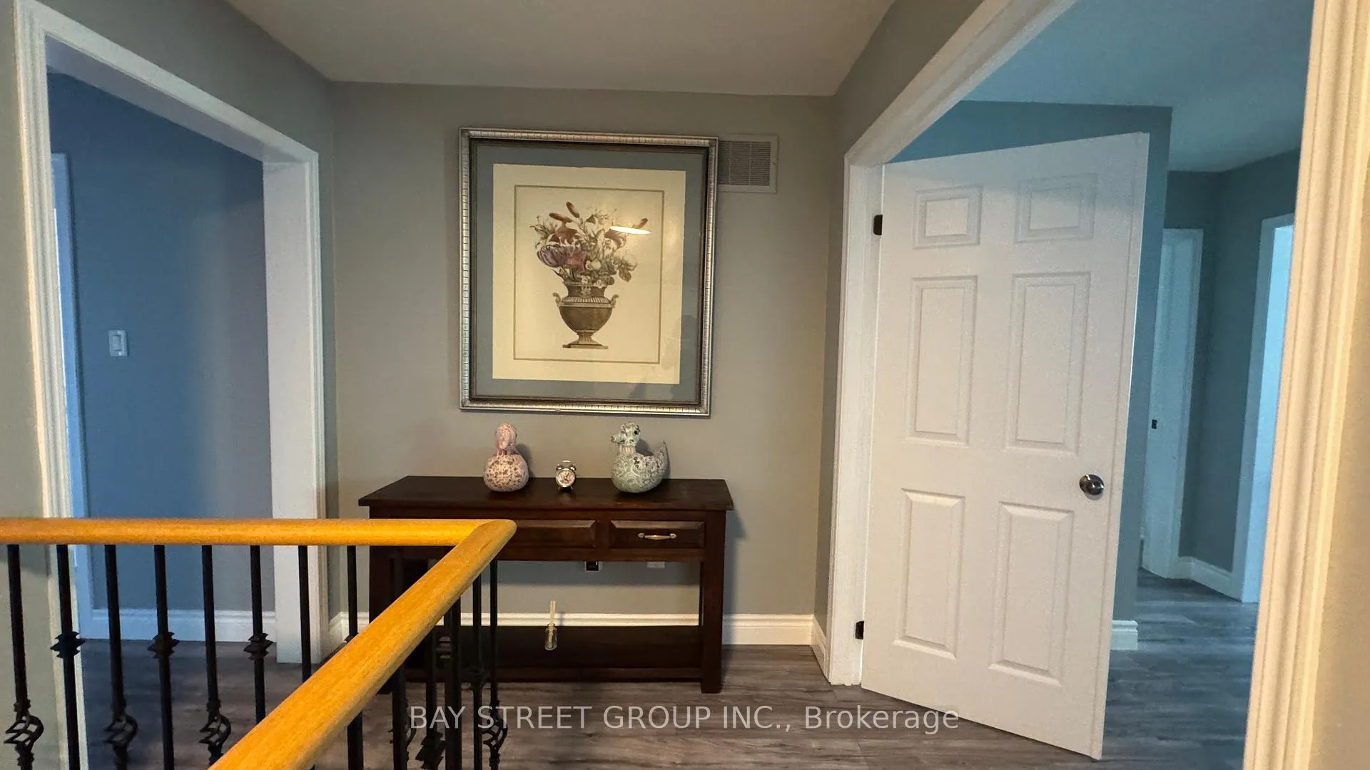 Photo 12 of 7889 Buckeye Crescent, Niagara Falls, Brown — HOMEH