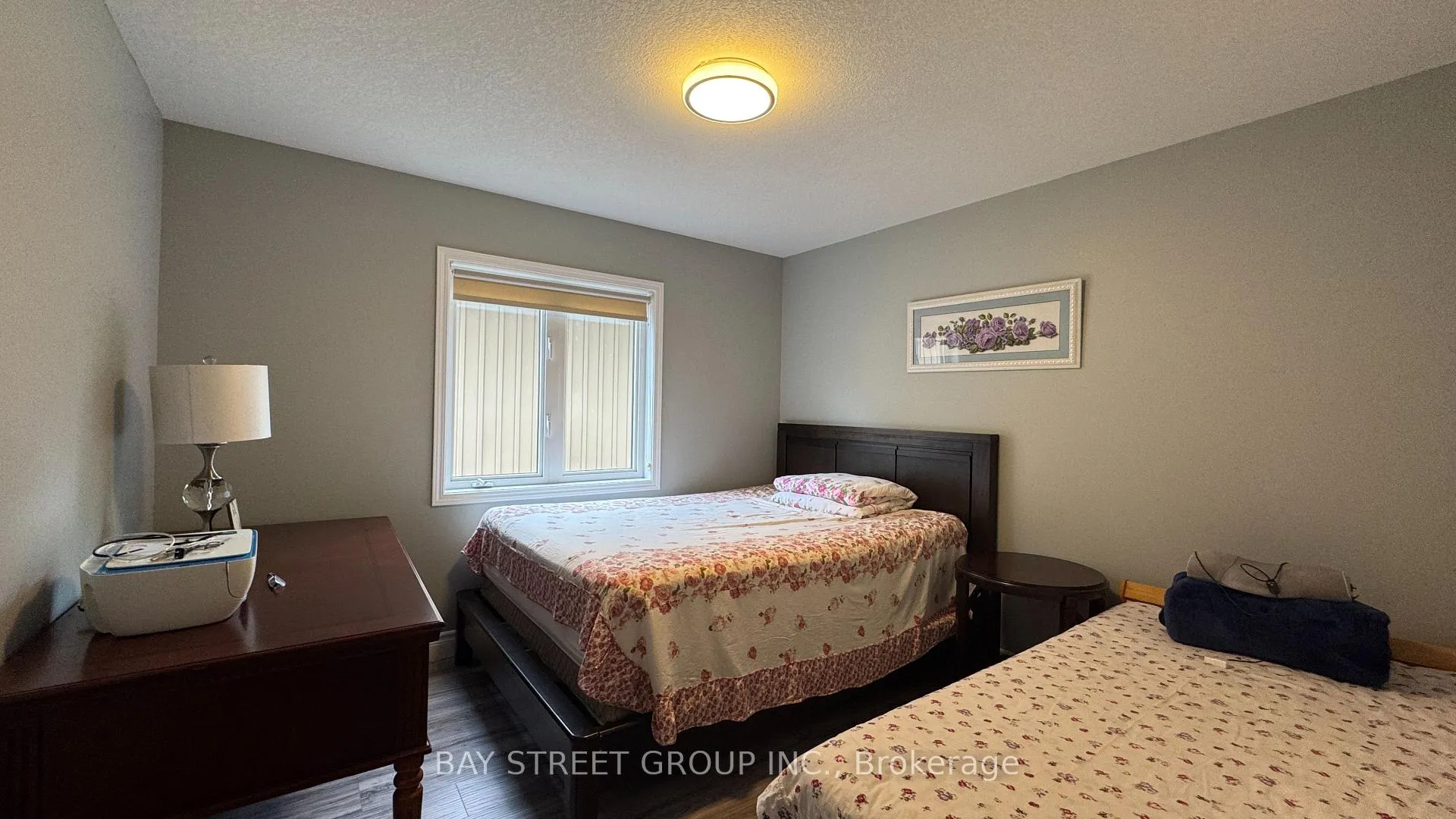 Photo 17 of 7889 Buckeye Crescent, Niagara Falls, Brown — HOMEH