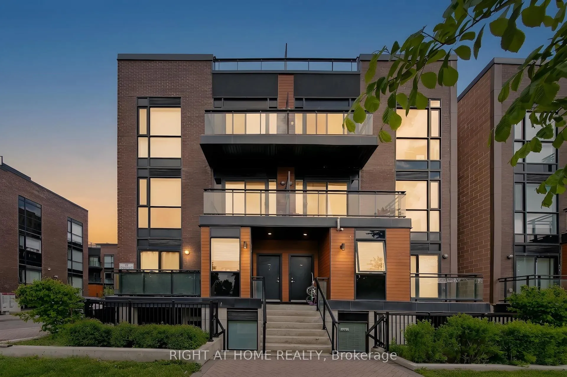 Front of Unit F1103, 32 Coles Avenue