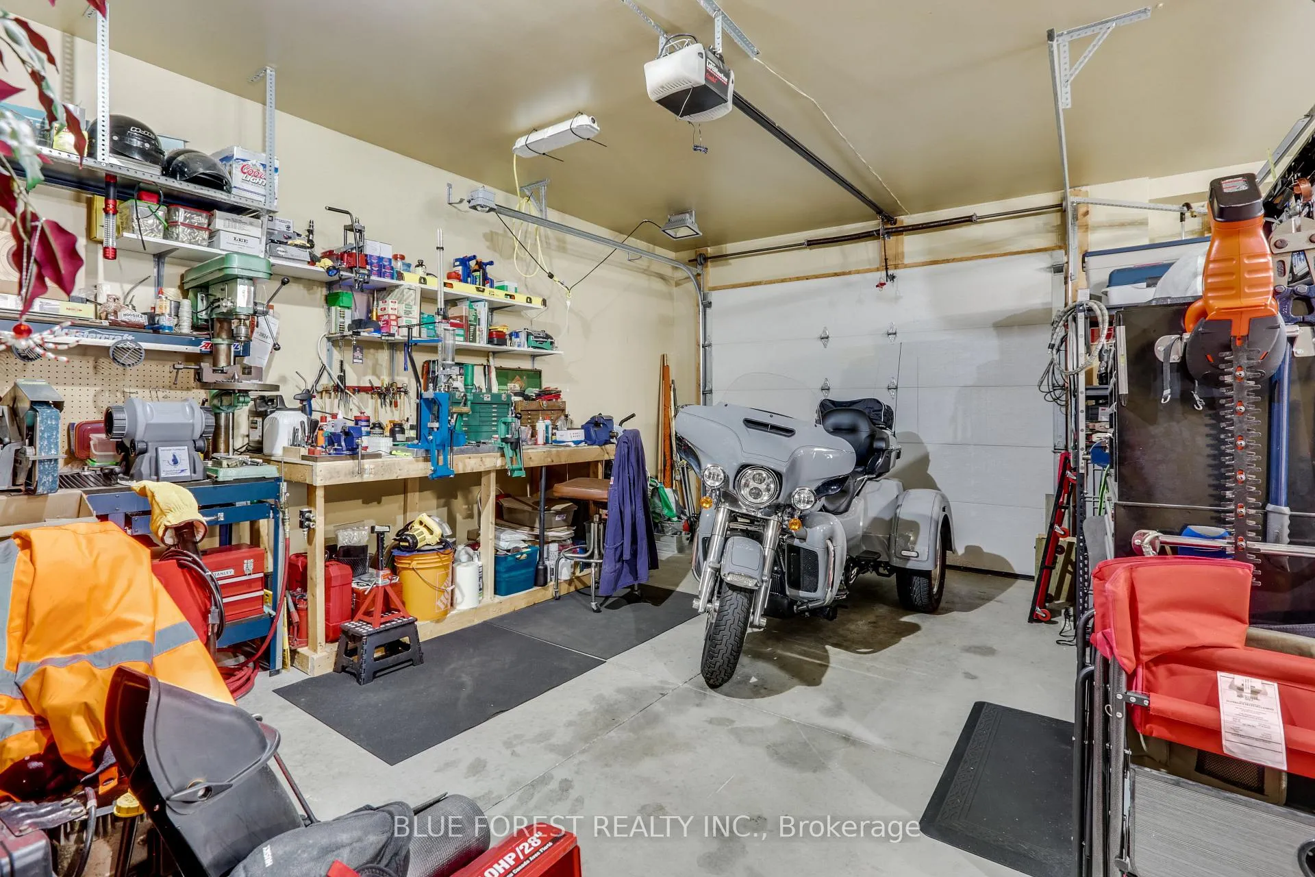 Photo 30 of 116 Woodvale Drive, Thames Centre, Dorchester — HOMEH