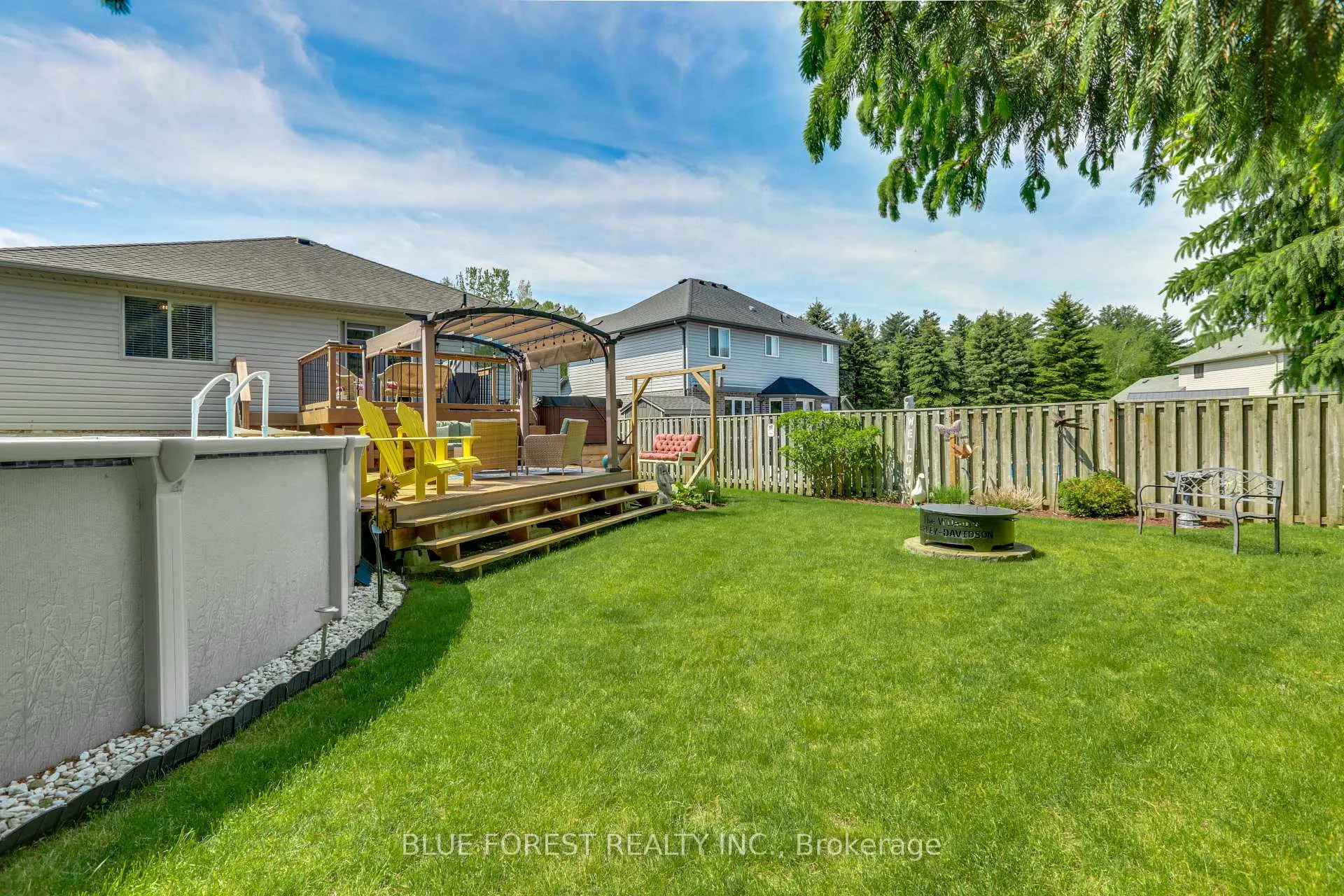 Photo 36 of 116 Woodvale Drive, Thames Centre, Dorchester — HOMEH