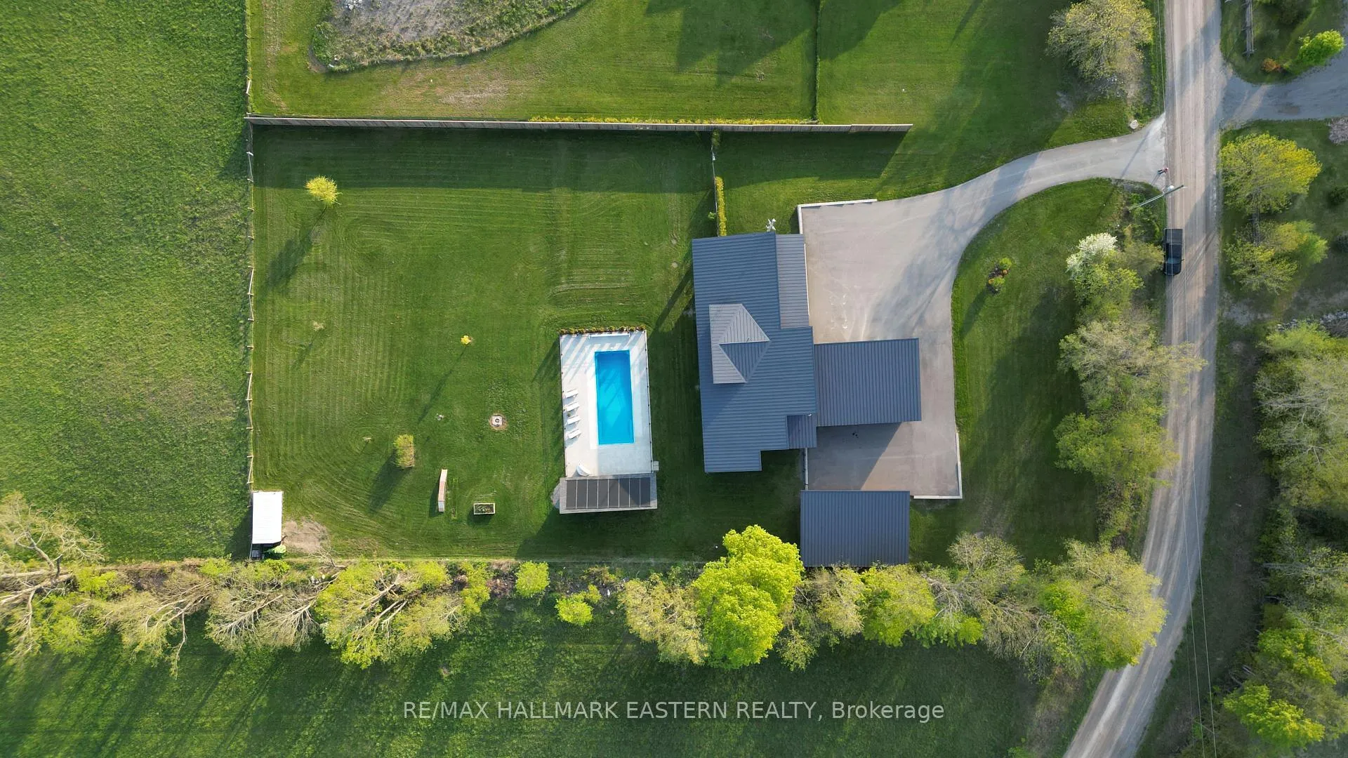 Photo 7 of 1483 Webster Road, Douro-Dummer — HOMEH