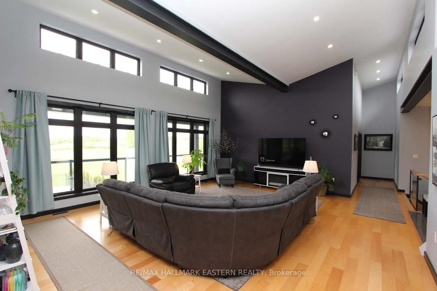 Photo 12 of 1483 Webster Road, Douro-Dummer — HOMEH