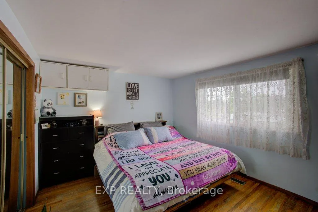 Photo 15 of 44 Madison Avenue, Orangeville — HOMEH