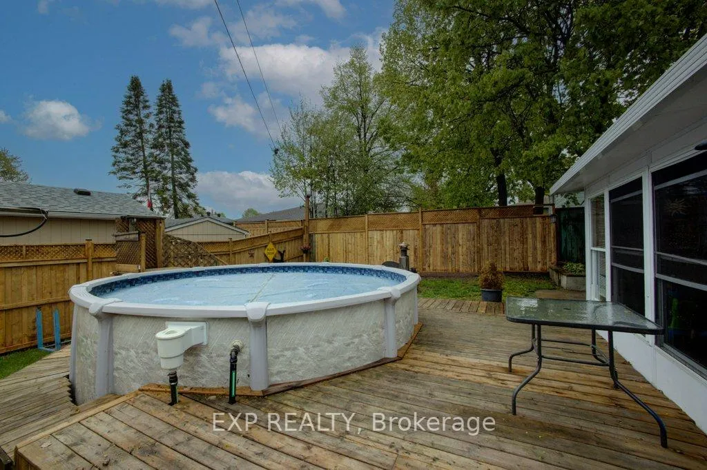 Photo 33 of 44 Madison Avenue, Orangeville — HOMEH