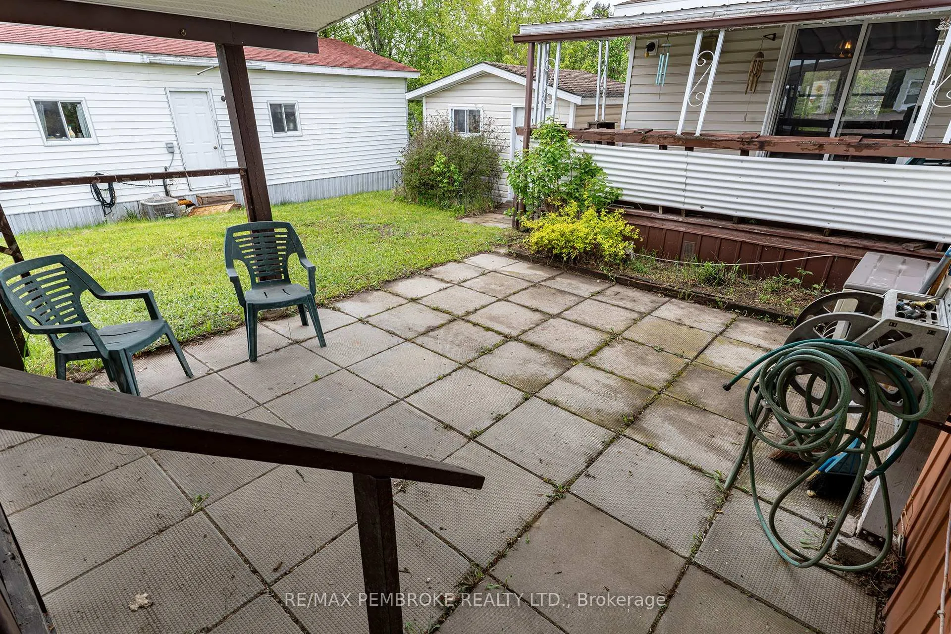 Photo 8 of 94 Pinehurst Estates, Petawawa, Petawawa — HOMEH