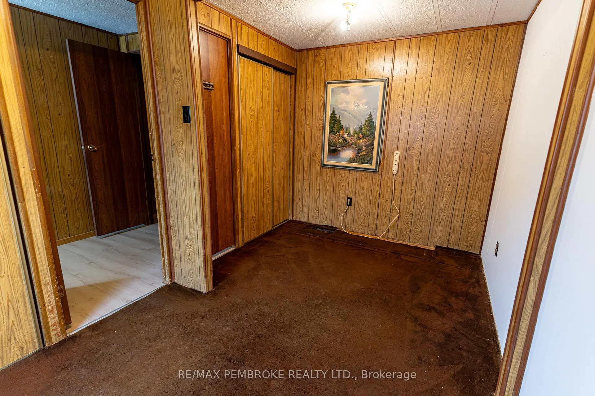 Photo 24 of 94 Pinehurst Estates, Petawawa, Petawawa — HOMEH