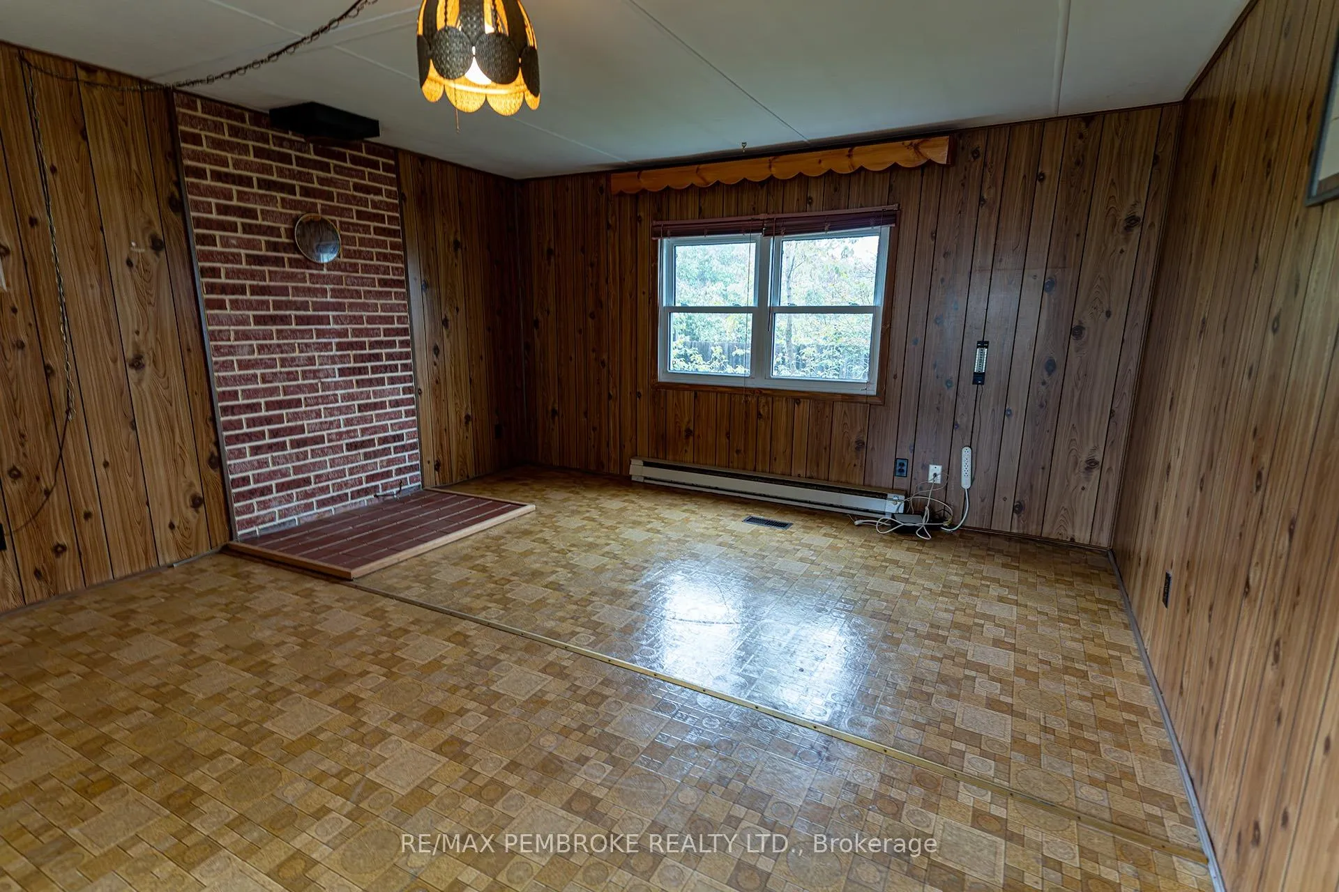 Photo 26 of 94 Pinehurst Estates, Petawawa, Petawawa — HOMEH