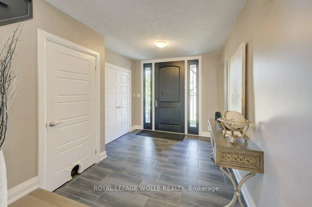 Photo 4 of 43 Greyhawk Street, Kitchener — HOMEH