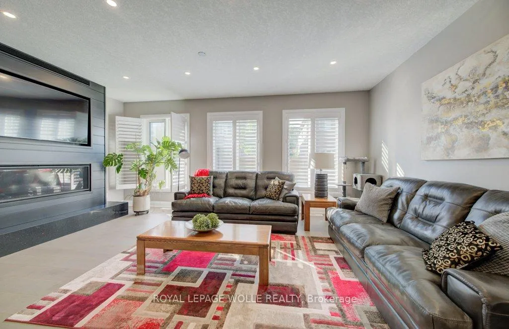 Photo 6 of 43 Greyhawk Street, Kitchener — HOMEH