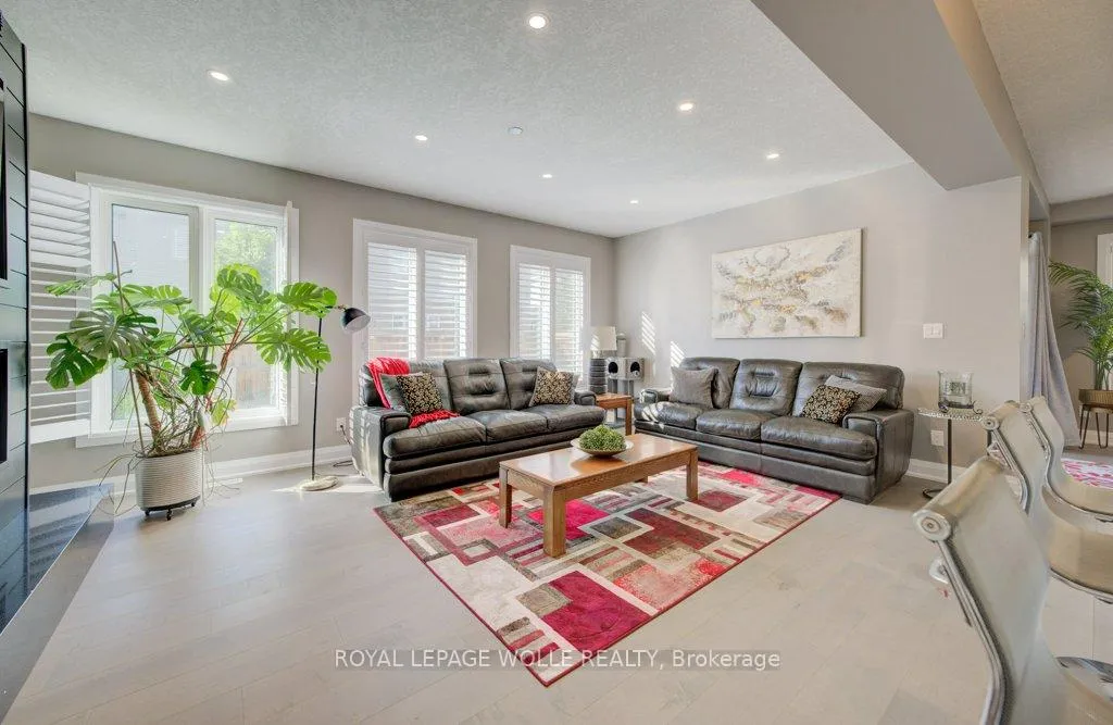 Photo 12 of 43 Greyhawk Street, Kitchener — HOMEH