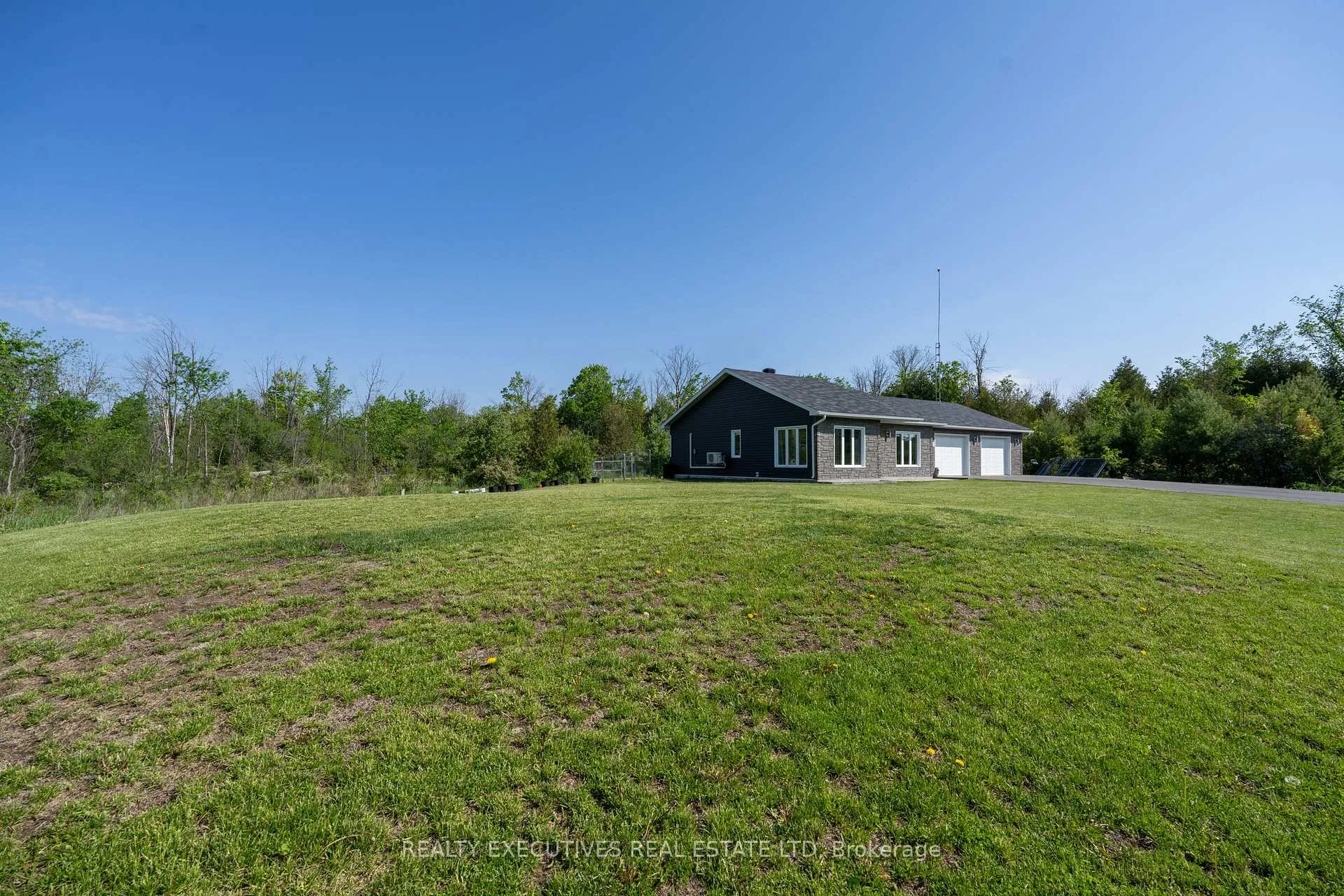 Photo 18 of 14029 Concession 7-8, North Stormont, North Stormont (Finch) Twp — HOMEH