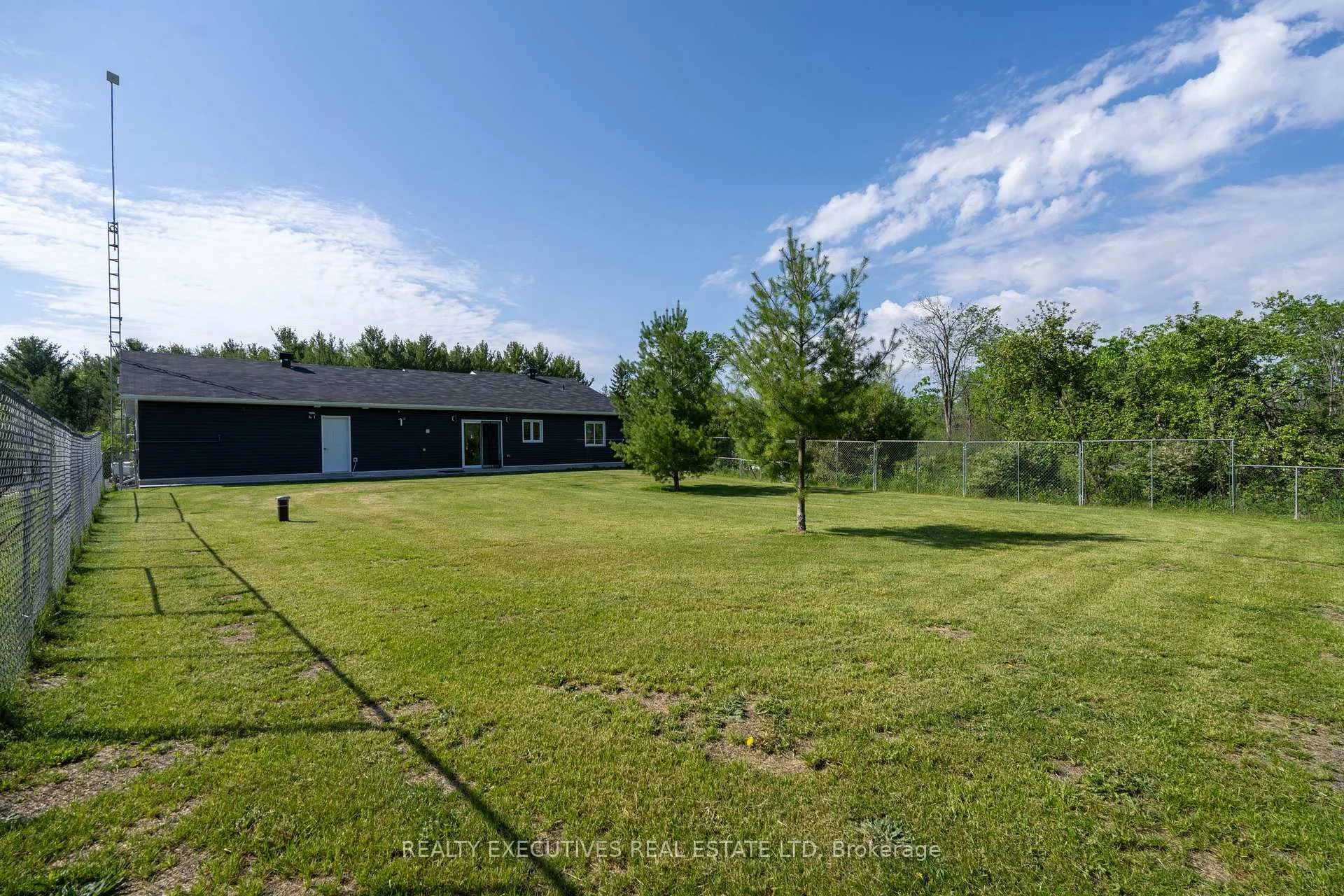 Photo 20 of 14029 Concession 7-8, North Stormont, North Stormont (Finch) Twp — HOMEH