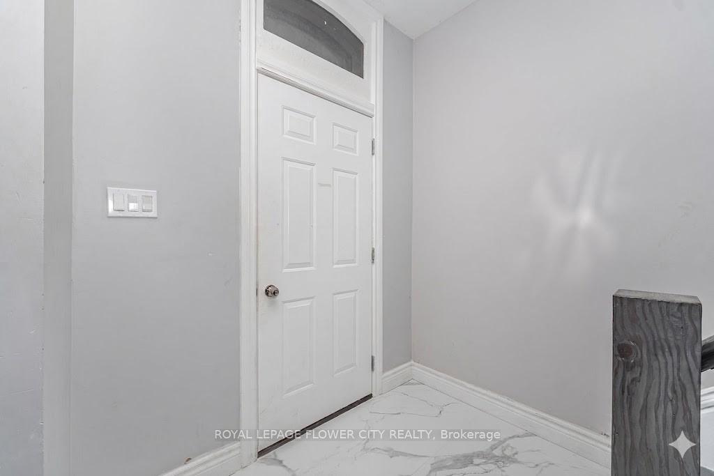 Photo 5 of 10 Pearl Street, Brantford, Downtown Core — HOMEH