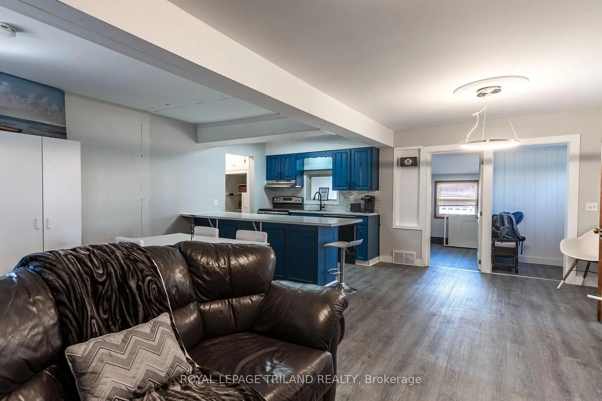 Photo 11 of 7575 Biddulph Street, Lambton Shores, Port Franks — HOMEH