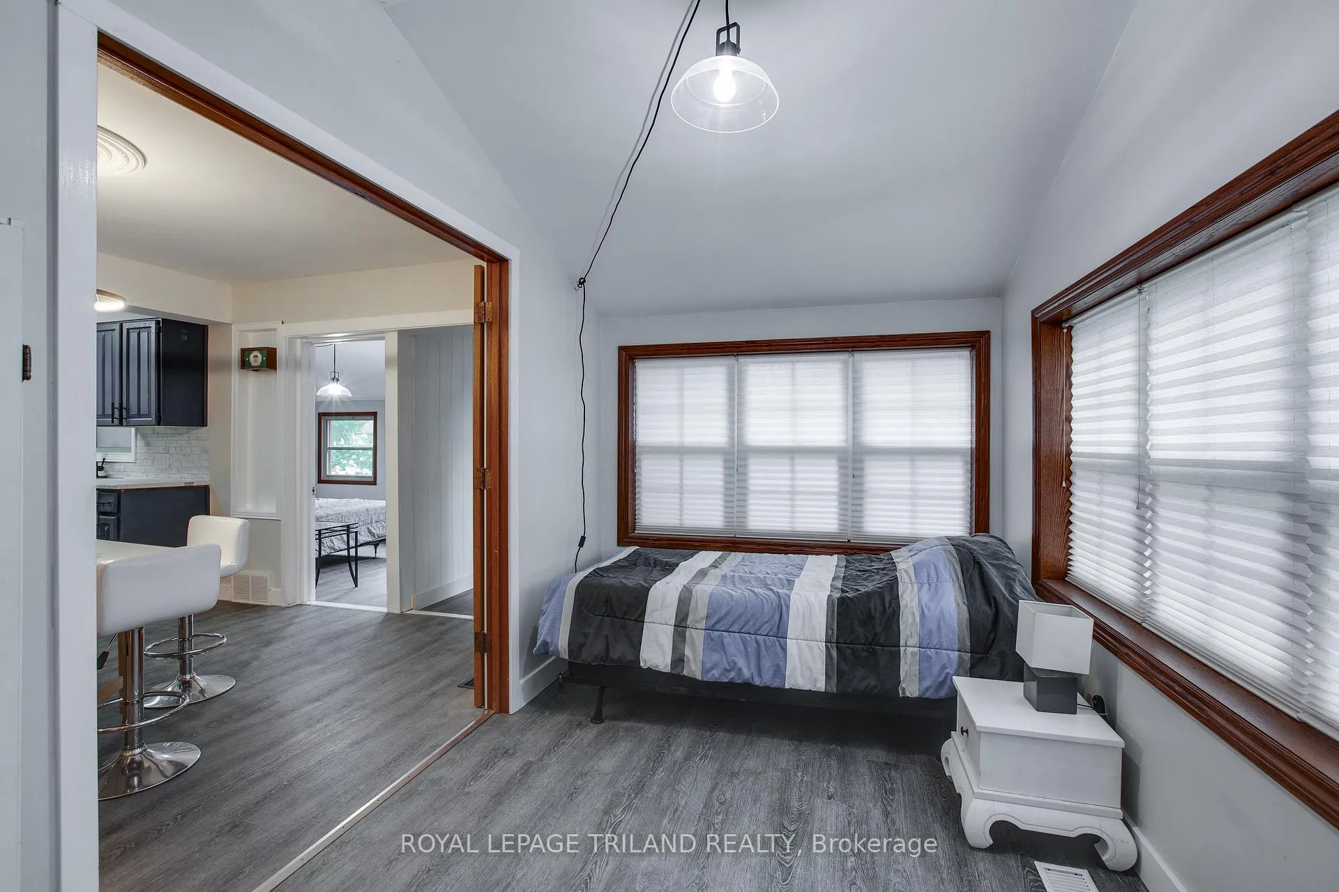 Photo 13 of 7575 Biddulph Street, Lambton Shores, Port Franks — HOMEH
