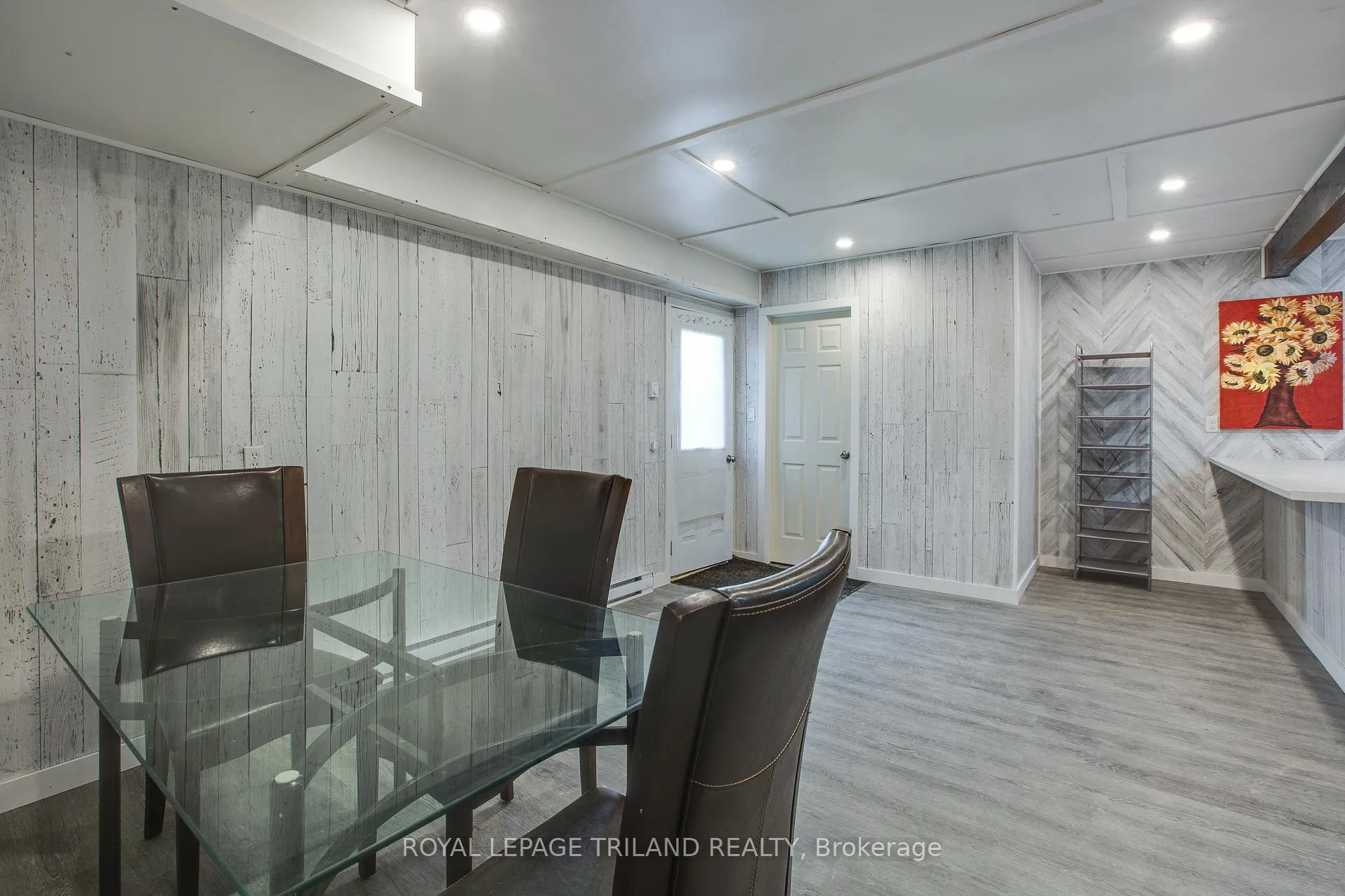 Photo 30 of 7575 Biddulph Street, Lambton Shores, Port Franks — HOMEH