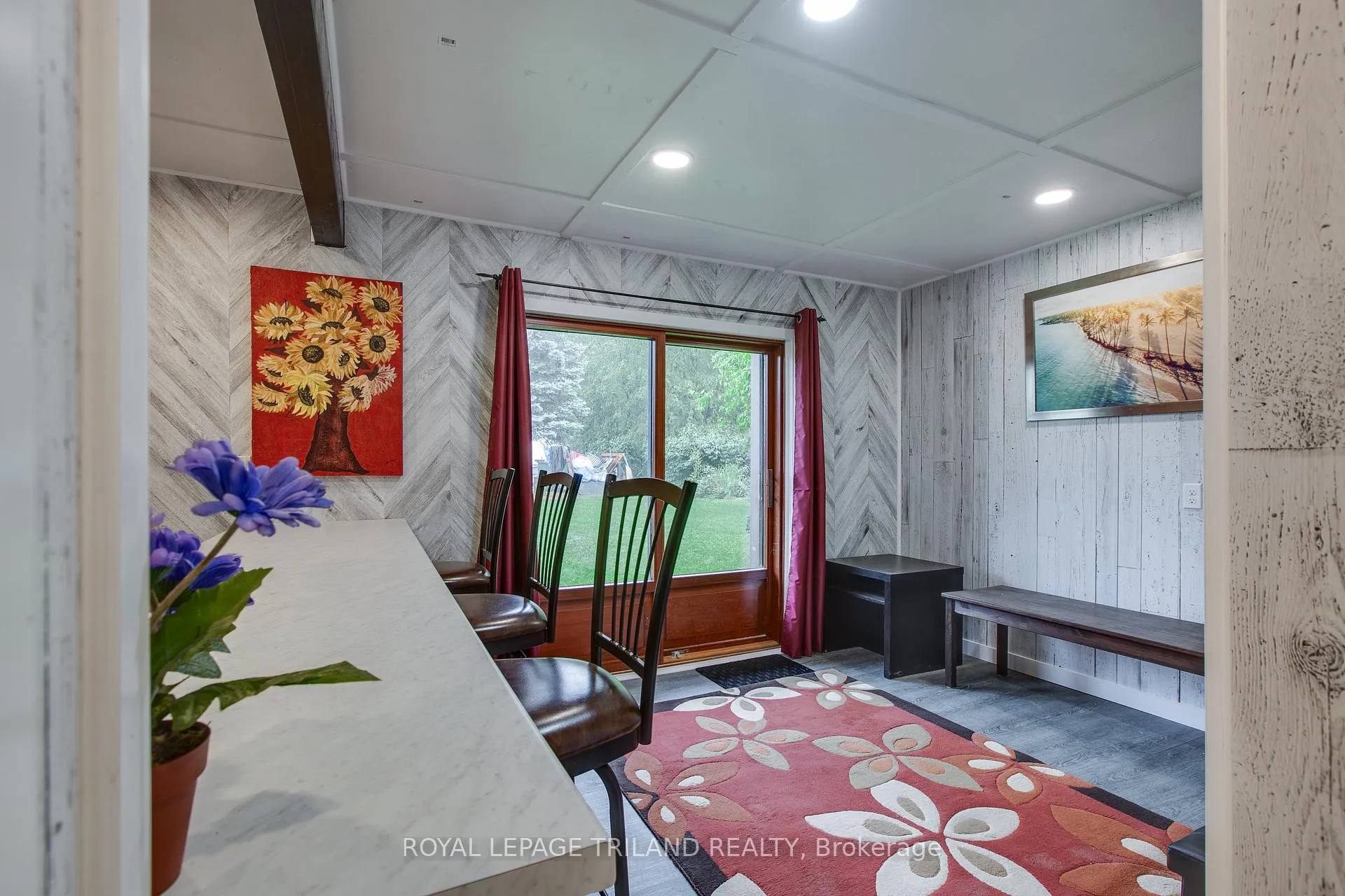 Photo 32 of 7575 Biddulph Street, Lambton Shores, Port Franks — HOMEH