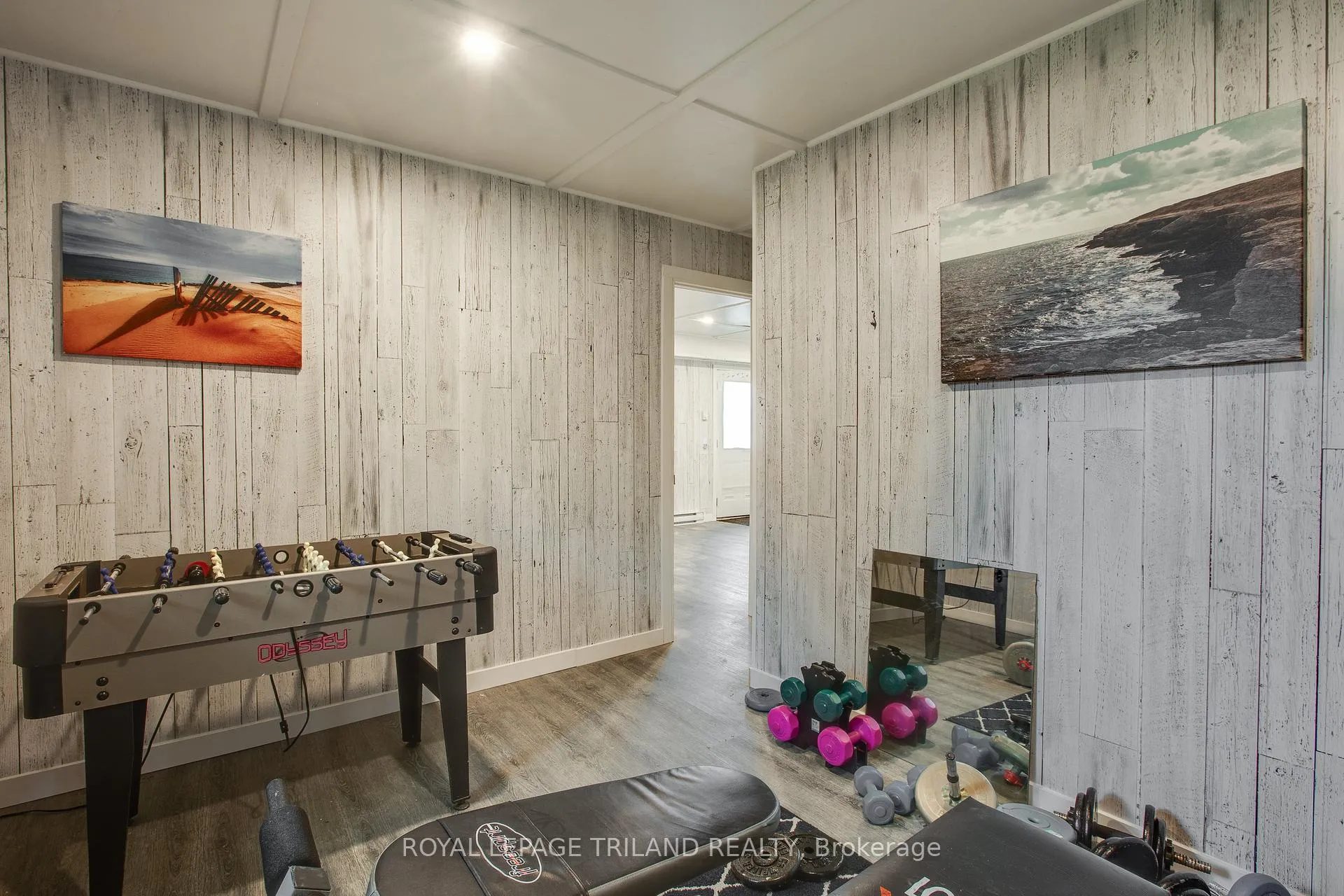 Photo 35 of 7575 Biddulph Street, Lambton Shores, Port Franks — HOMEH
