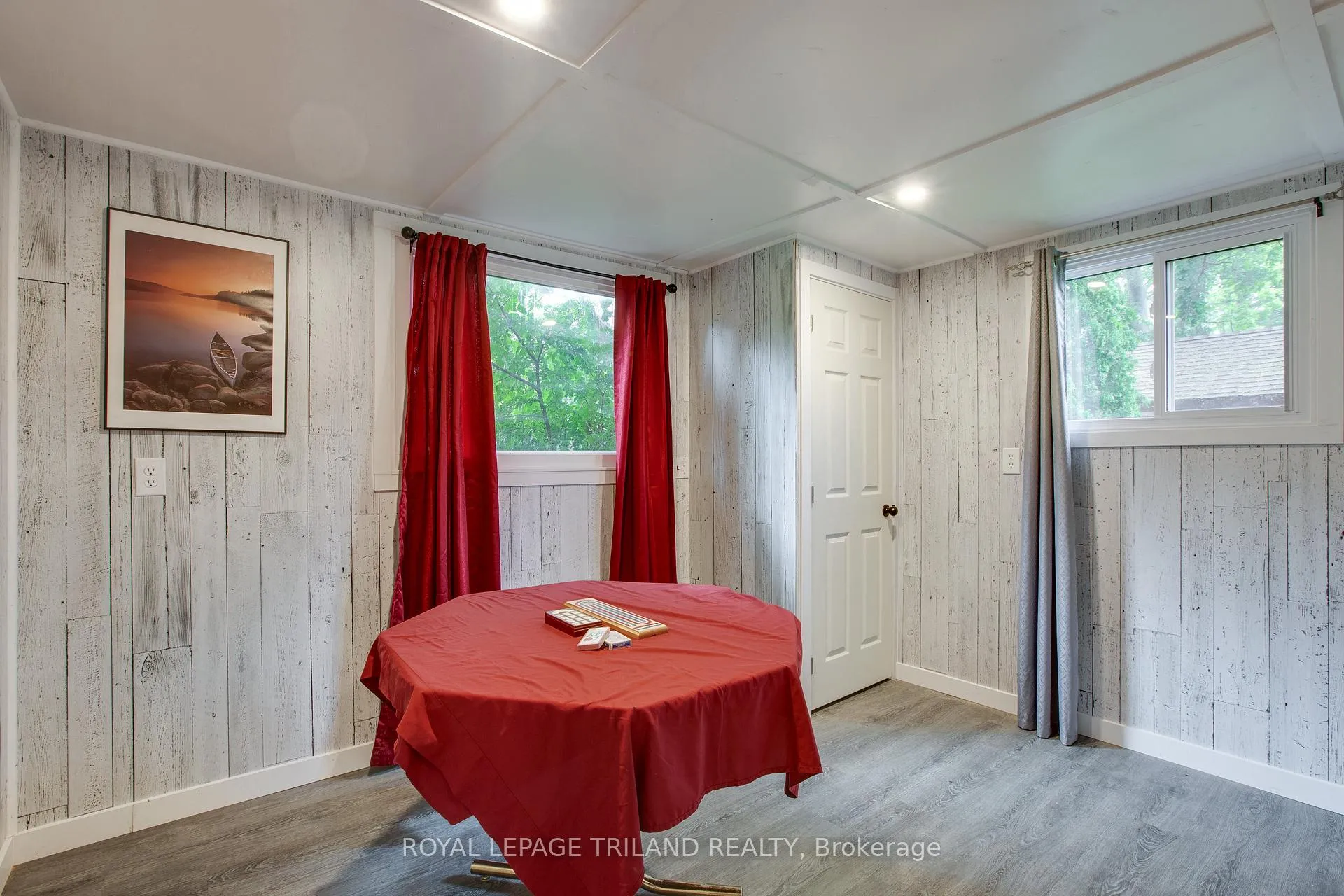 Photo 36 of 7575 Biddulph Street, Lambton Shores, Port Franks — HOMEH