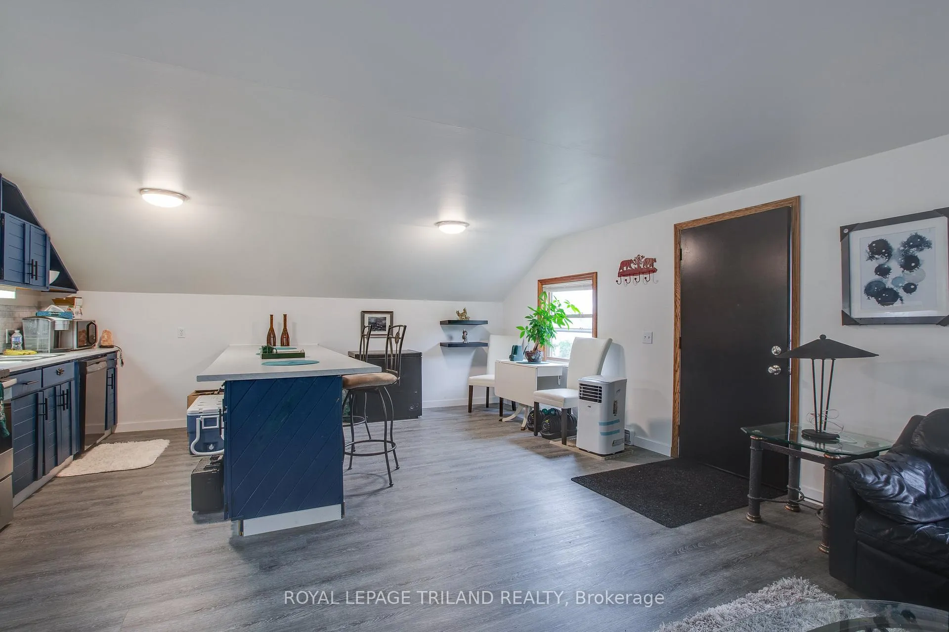 Photo 40 of 7575 Biddulph Street, Lambton Shores, Port Franks — HOMEH