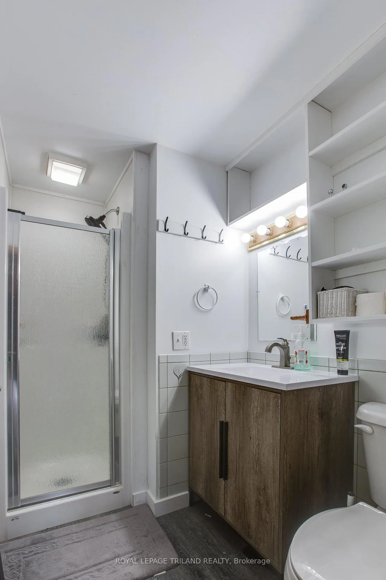 Photo 44 of 7575 Biddulph Street, Lambton Shores, Port Franks — HOMEH