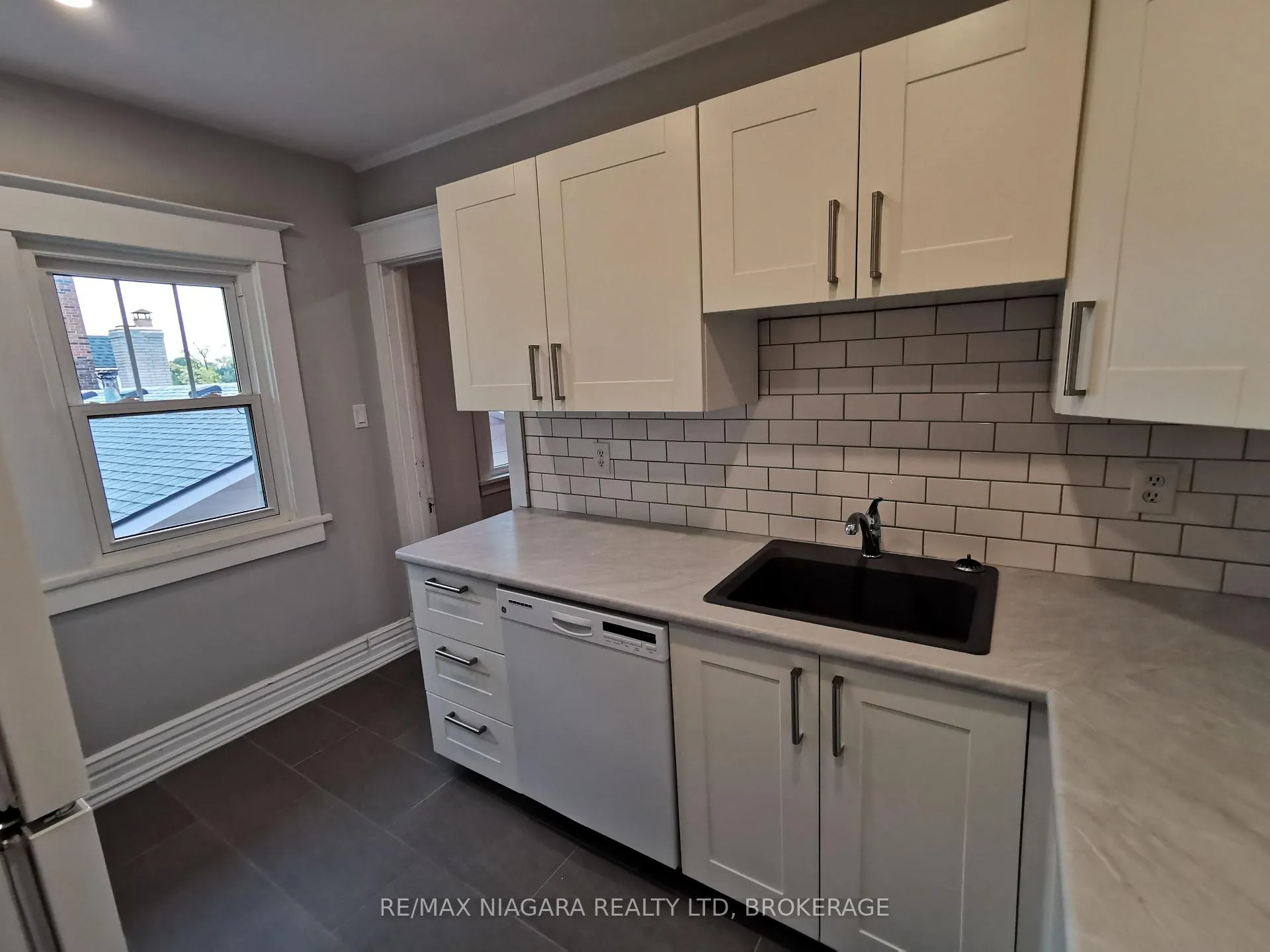 Photo 45 of 5163 River Road, Niagara Falls, Downtown — HOMEH