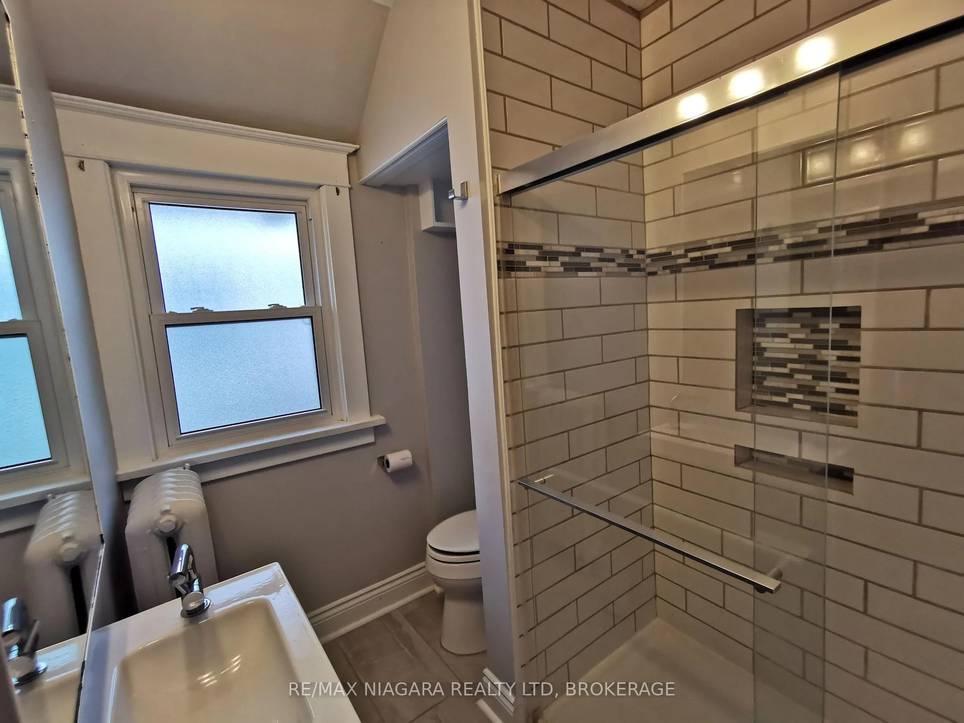 Photo 64 of 5163 River Road, Niagara Falls, Downtown — HOMEH