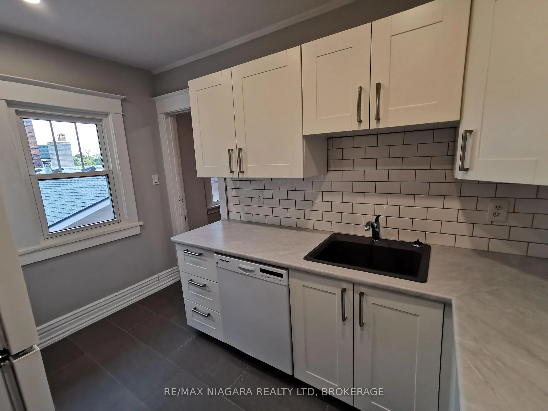 Photo 70 of 5163 River Road, Niagara Falls, Downtown — HOMEH