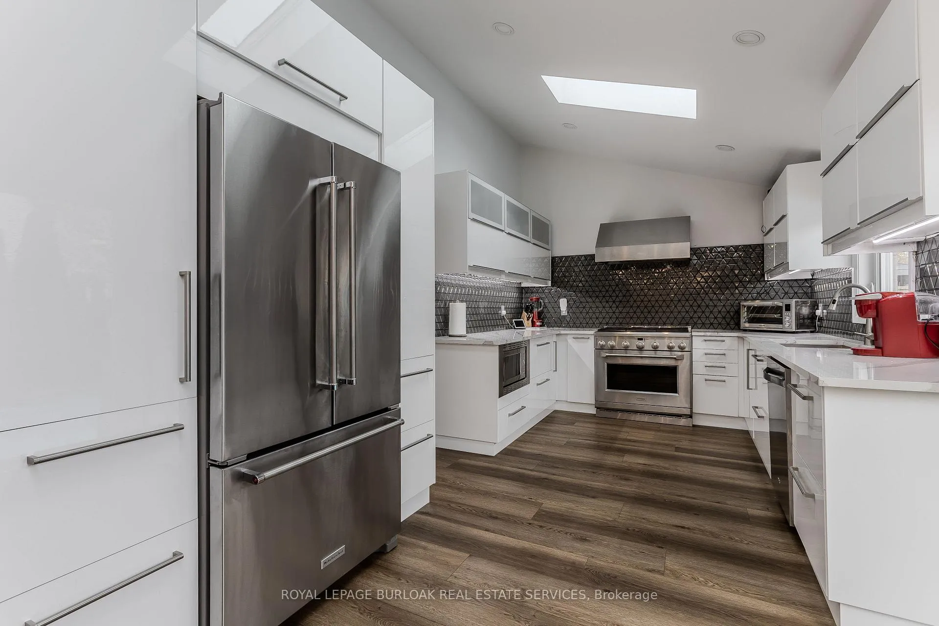 Photo 8 of 3199 Desmond Drive, Burlington, Headon — HOMEH