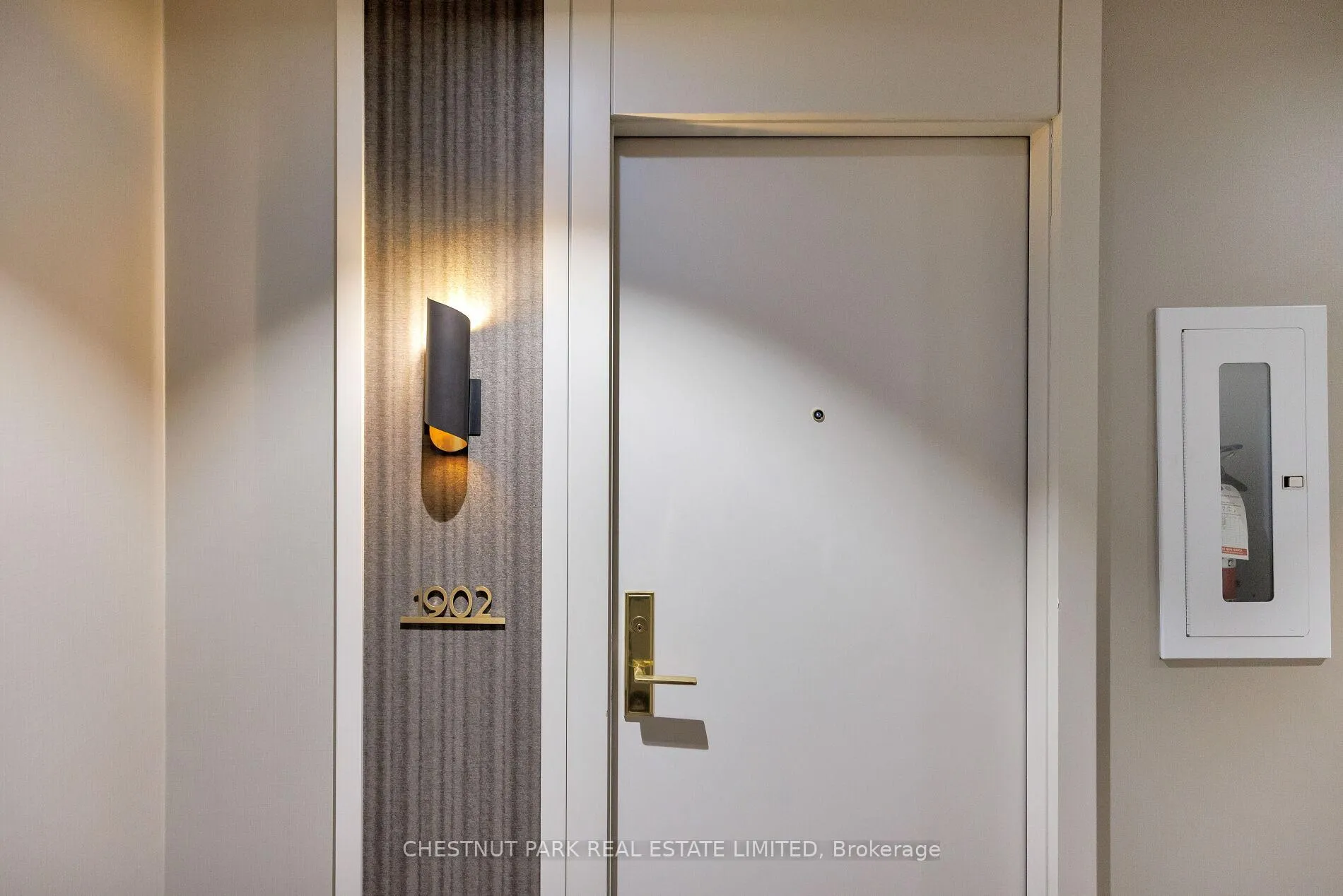 Photo 3 of Unit 1902, 88 Cumberland Street, Toronto, The Annex — HOMEH