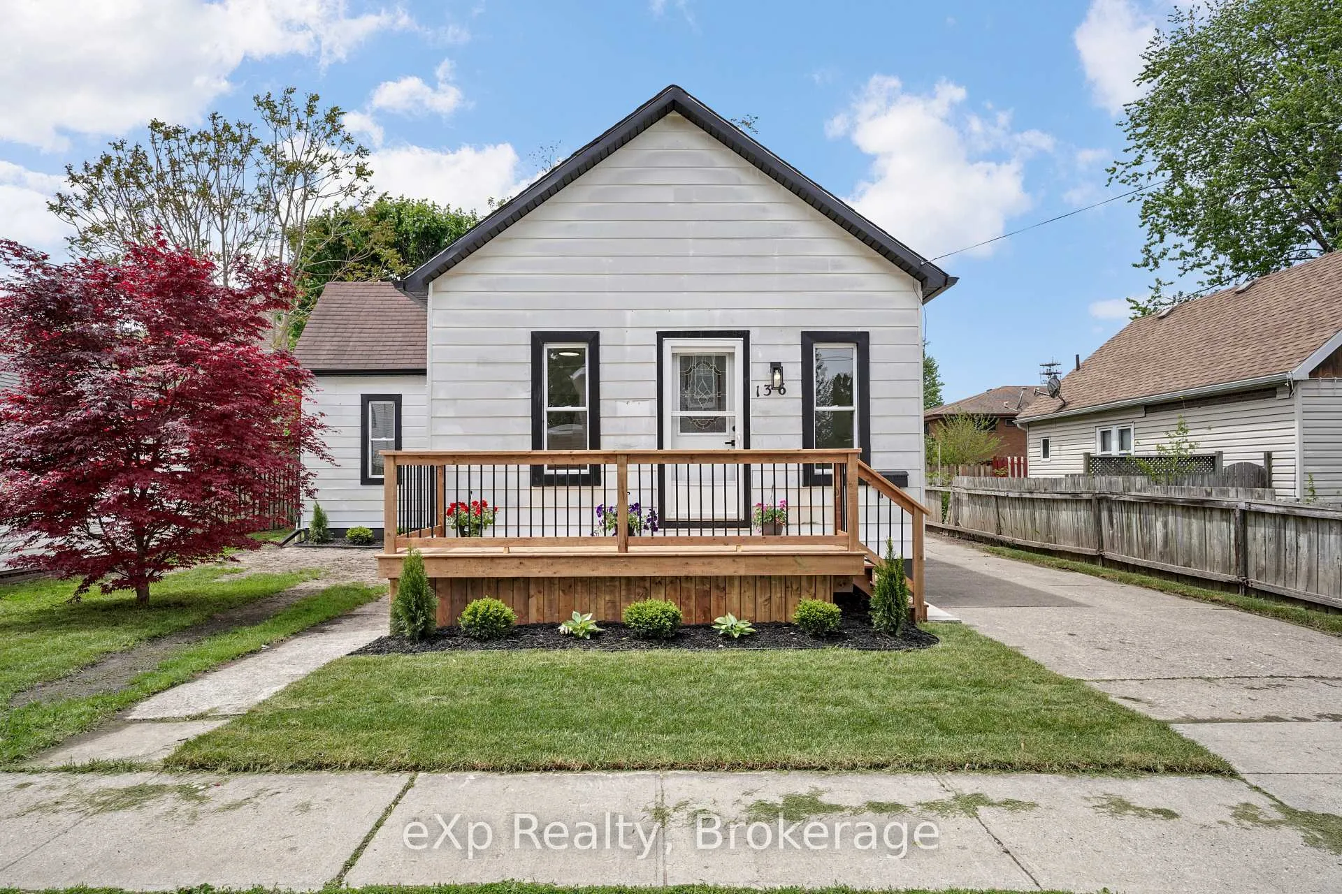 Photo 2 of 136 Adelaide Street S, Chatham-Kent, Chatham — HOMEH