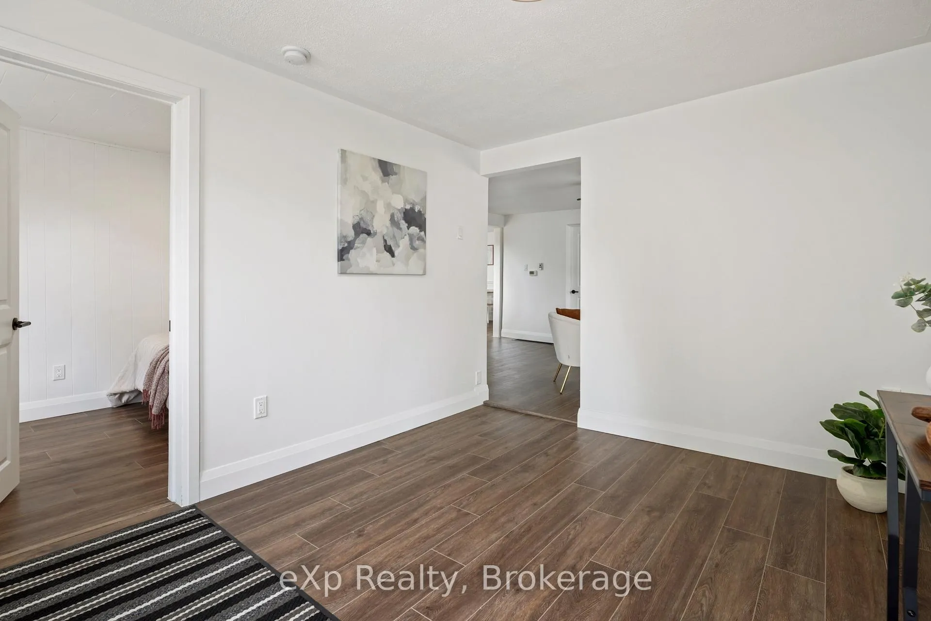 Photo 8 of 136 Adelaide Street S, Chatham-Kent, Chatham — HOMEH