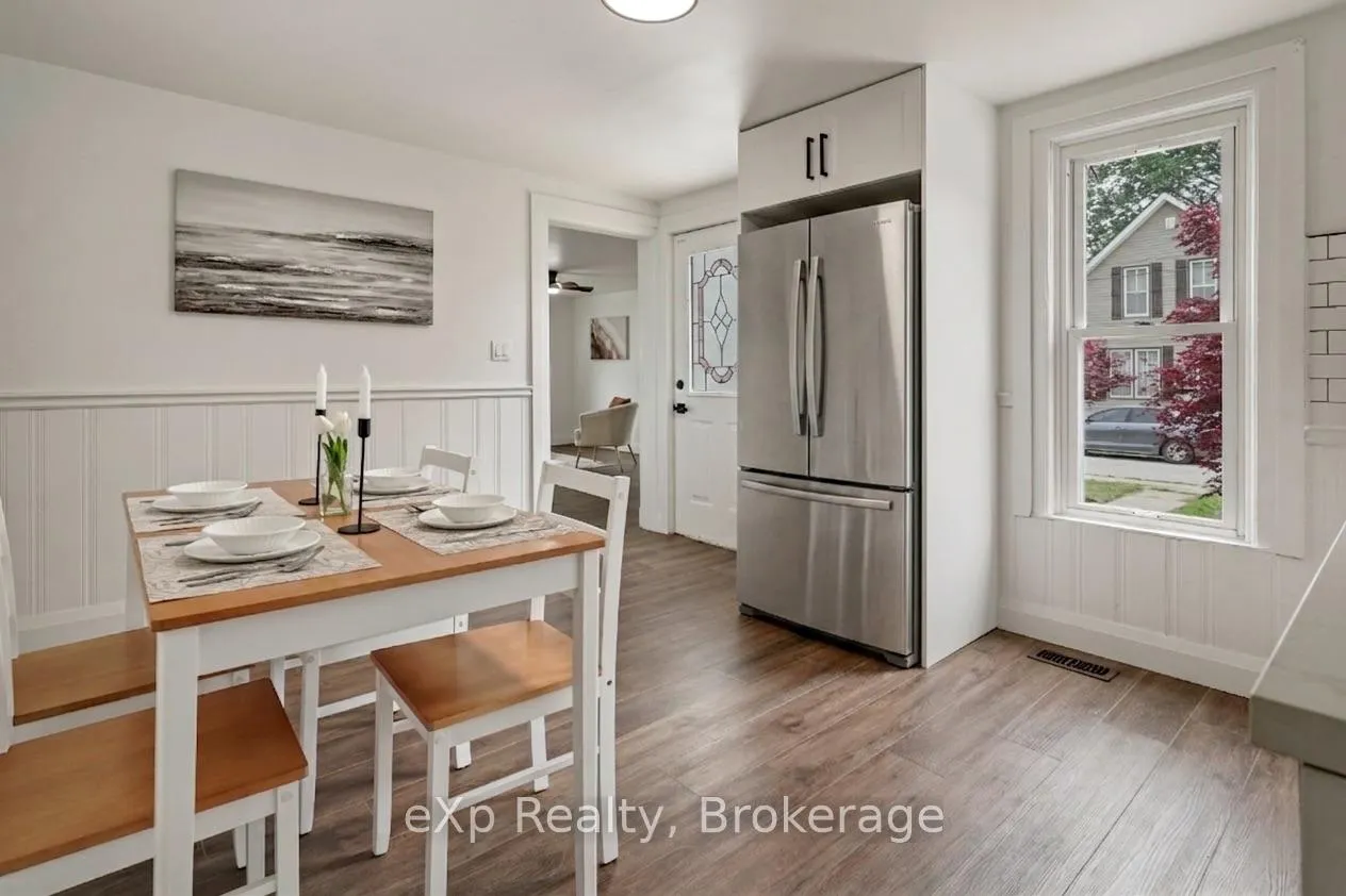 Photo 19 of 136 Adelaide Street S, Chatham-Kent, Chatham — HOMEH