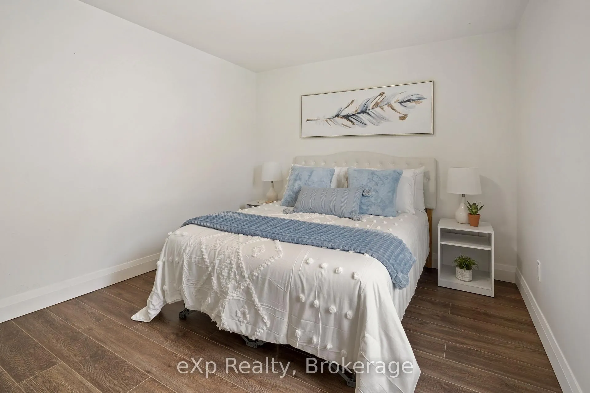 Photo 24 of 136 Adelaide Street S, Chatham-Kent, Chatham — HOMEH