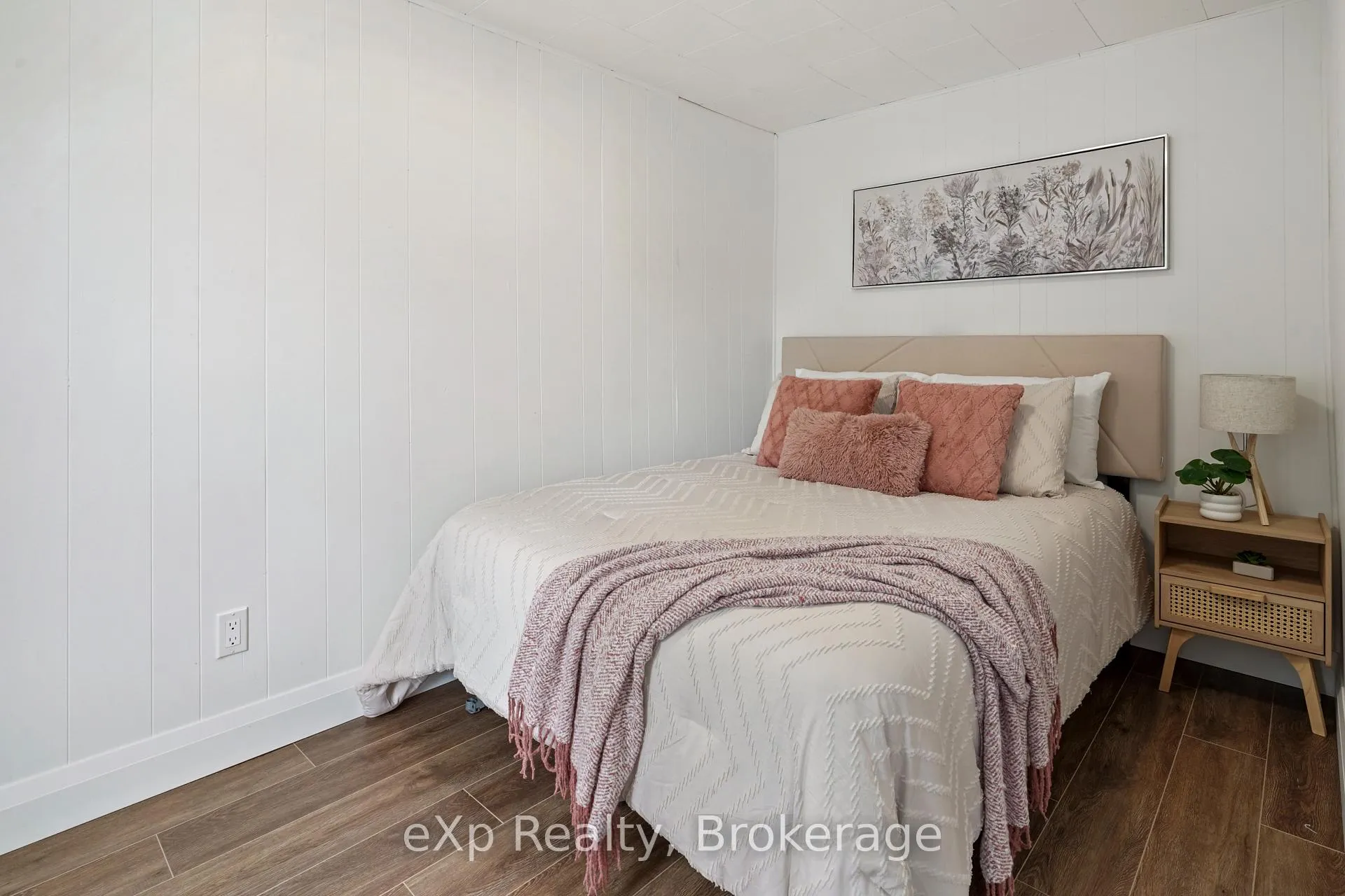 Photo 26 of 136 Adelaide Street S, Chatham-Kent, Chatham — HOMEH