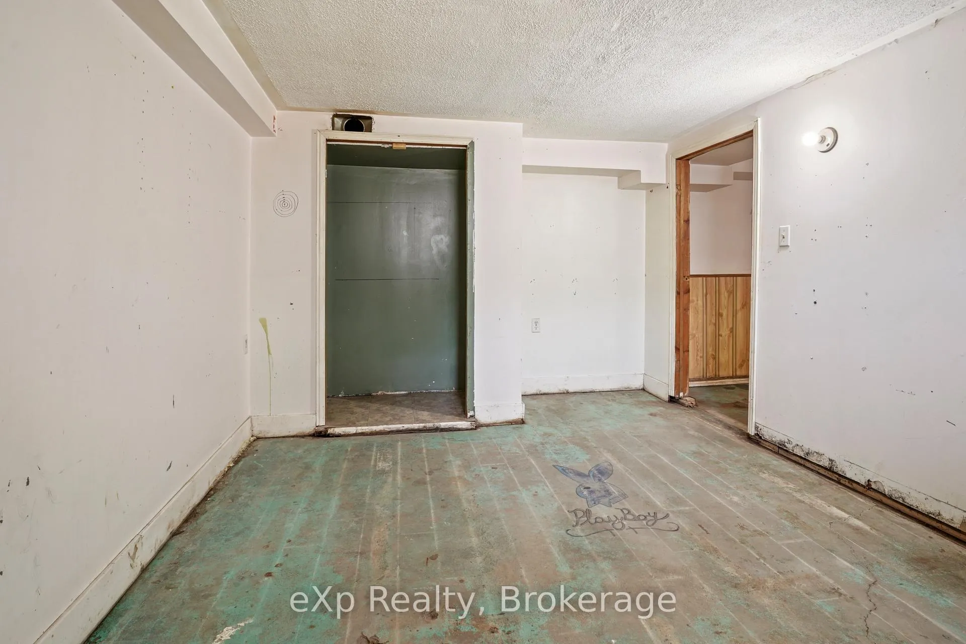 Photo 36 of 136 Adelaide Street S, Chatham-Kent, Chatham — HOMEH