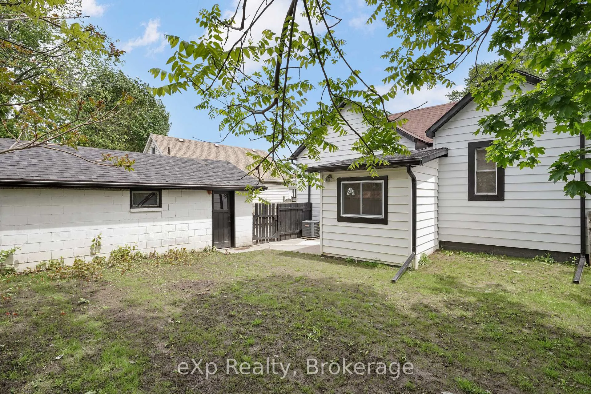 Photo 45 of 136 Adelaide Street S, Chatham-Kent, Chatham — HOMEH