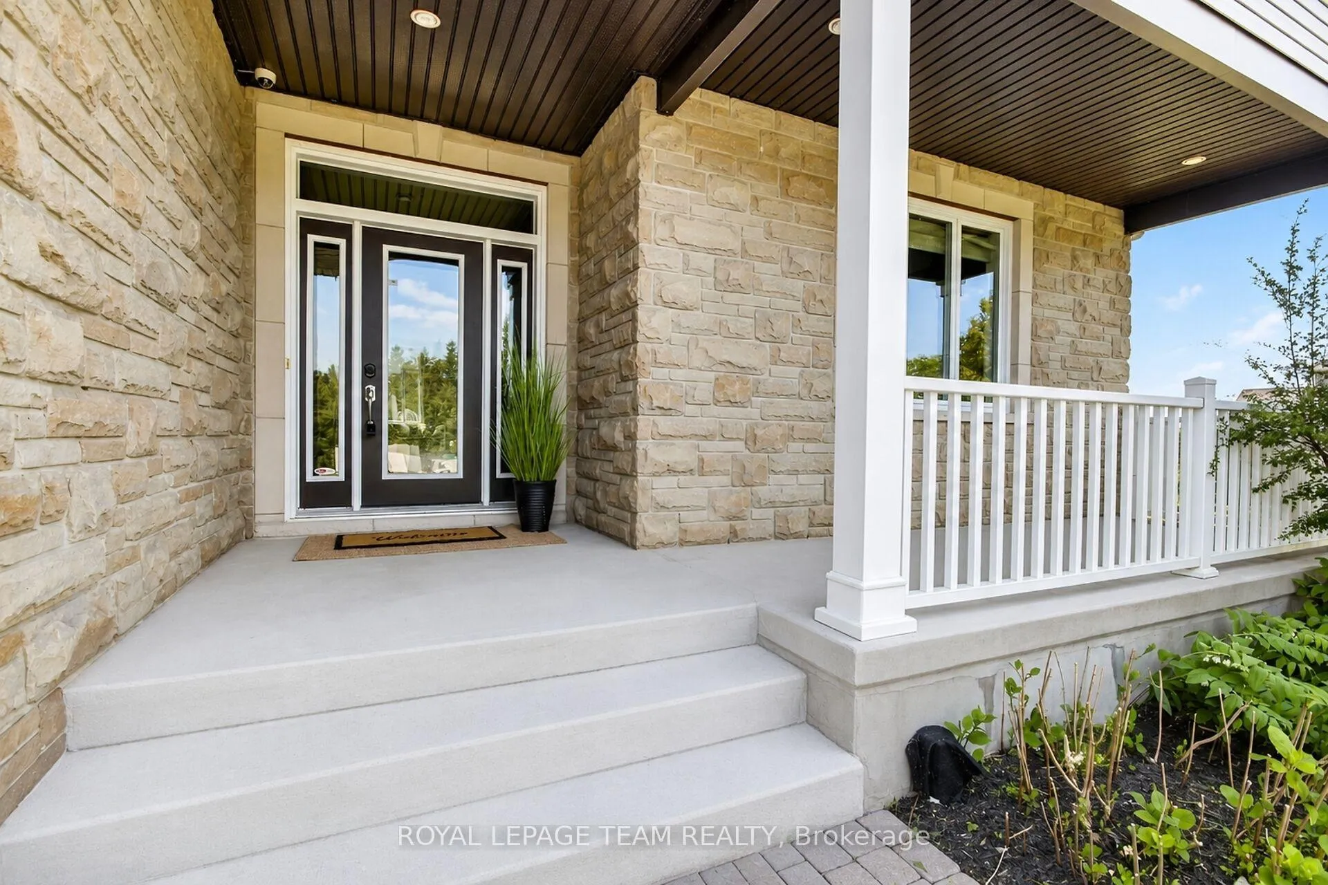 Photo 2 of 568 Pennycross Lane, Ottawa, Huntley Ward (South West) — HOMEH