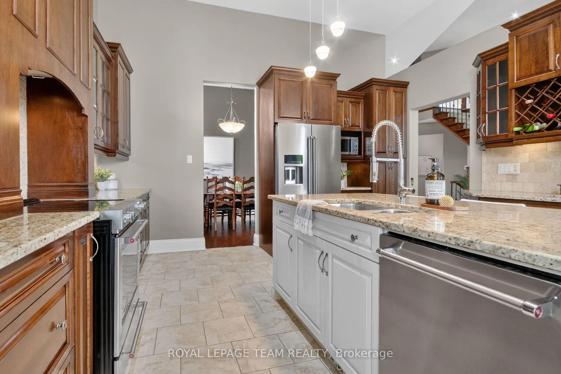 Photo 21 of 568 Pennycross Lane, Ottawa, Huntley Ward (South West) — HOMEH