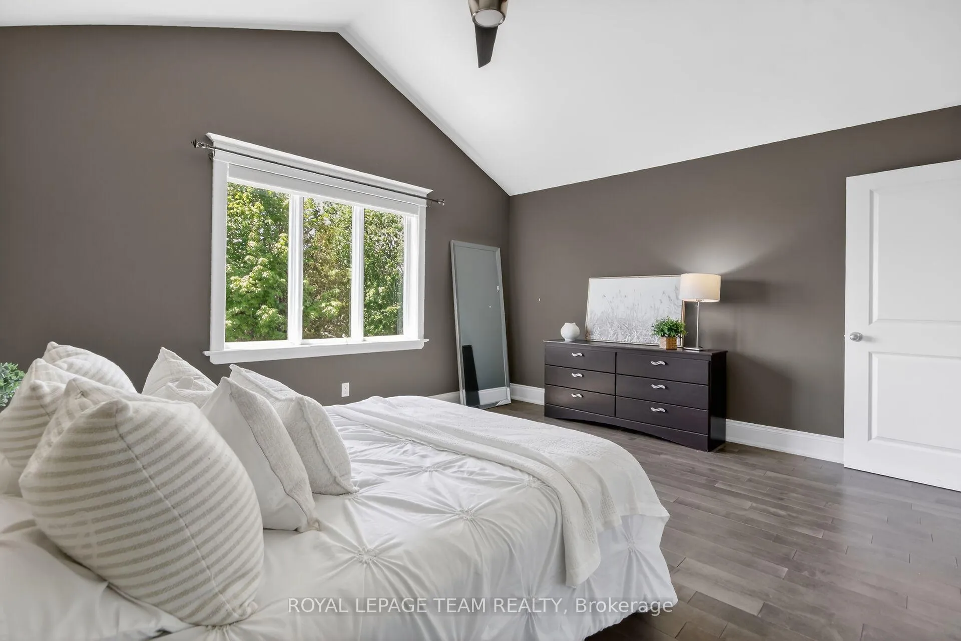 Photo 32 of 568 Pennycross Lane, Ottawa, Huntley Ward (South West) — HOMEH
