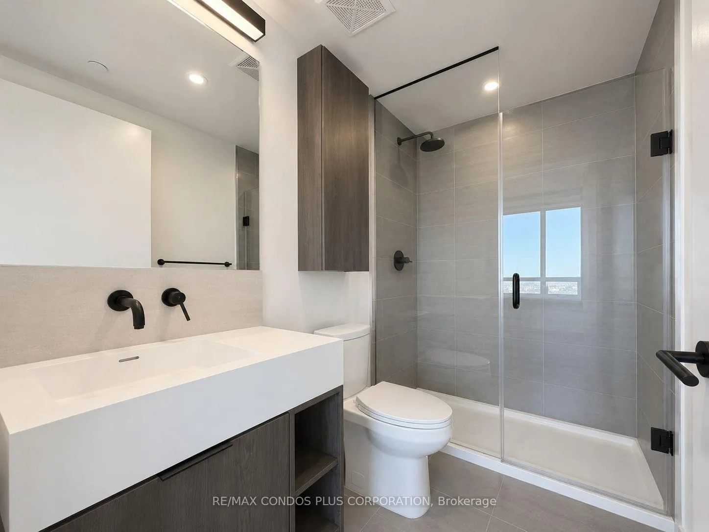 Photo 10 of Unit 3701, 108 Peter Street, Toronto, Waterfront Communities — HOMEH