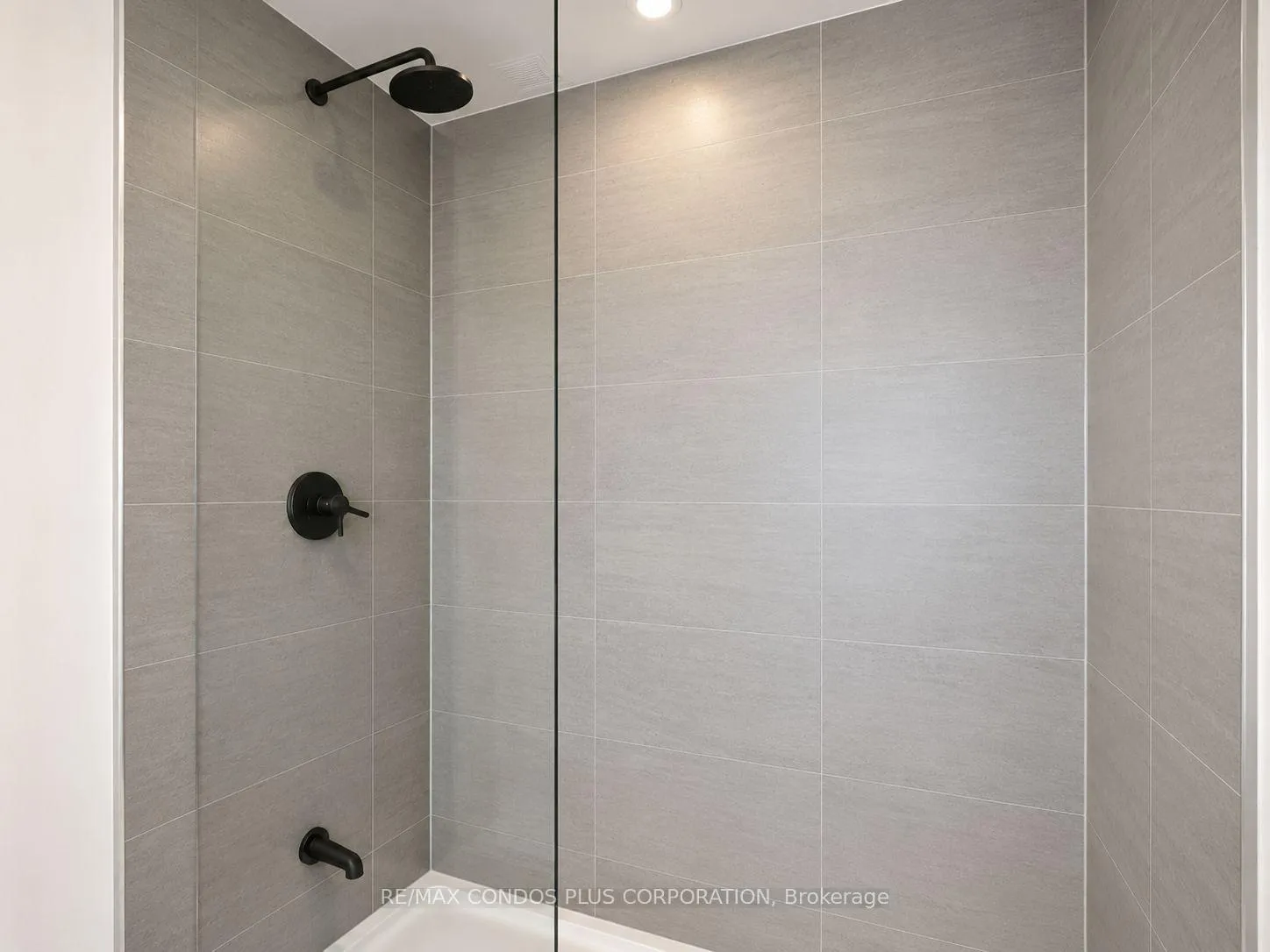 Photo 11 of Unit 3701, 108 Peter Street, Toronto, Waterfront Communities — HOMEH
