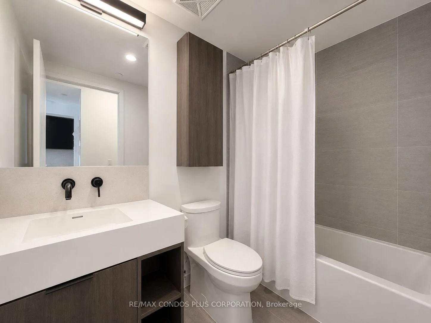 Photo 12 of Unit 3701, 108 Peter Street, Toronto, Waterfront Communities — HOMEH
