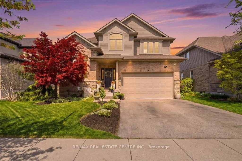Photo 2 of 126 Goldschmidt Crescent, Wilmot — HOMEH